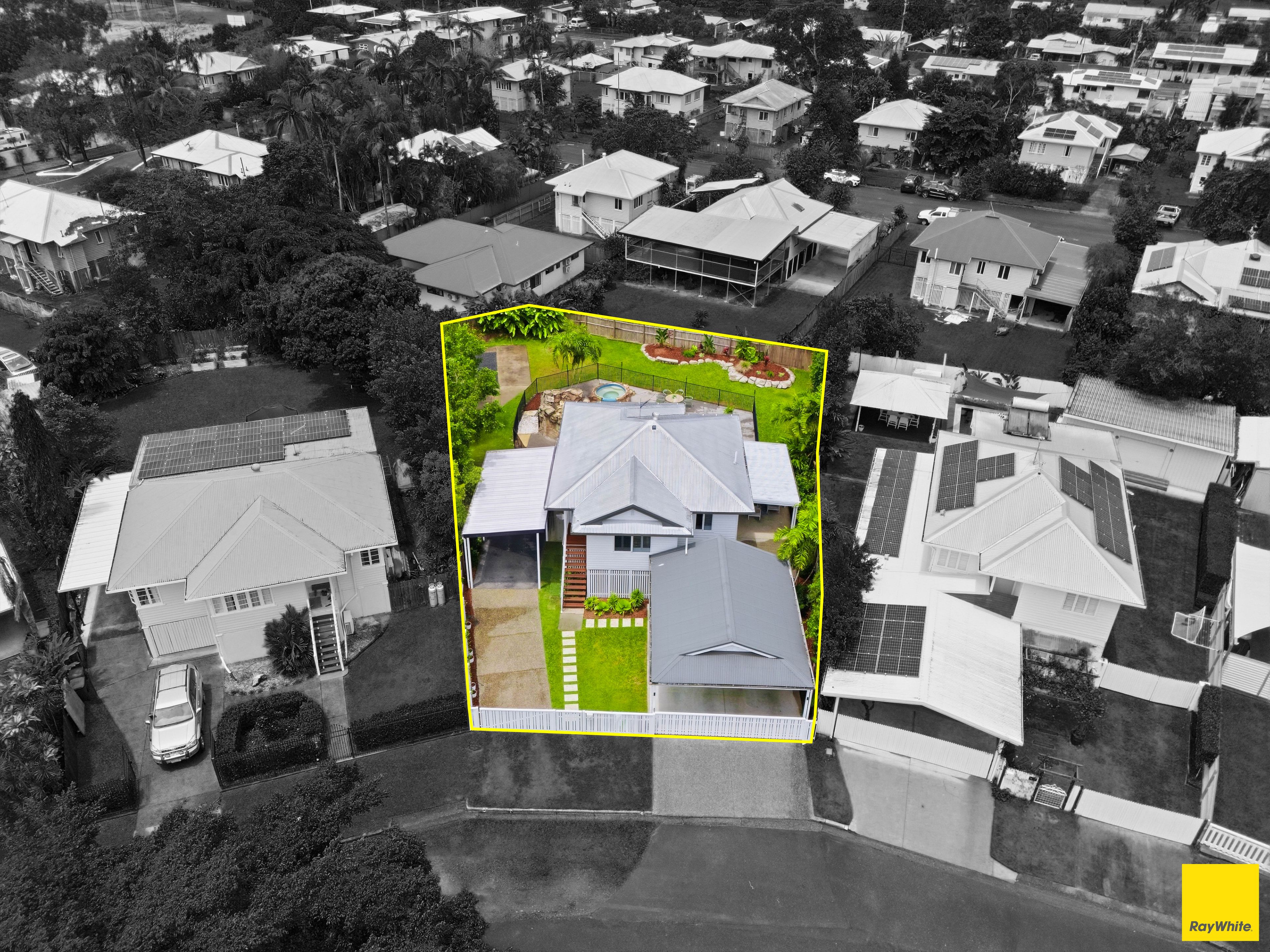 7 Hoad Street — photo from Ray White Cairns