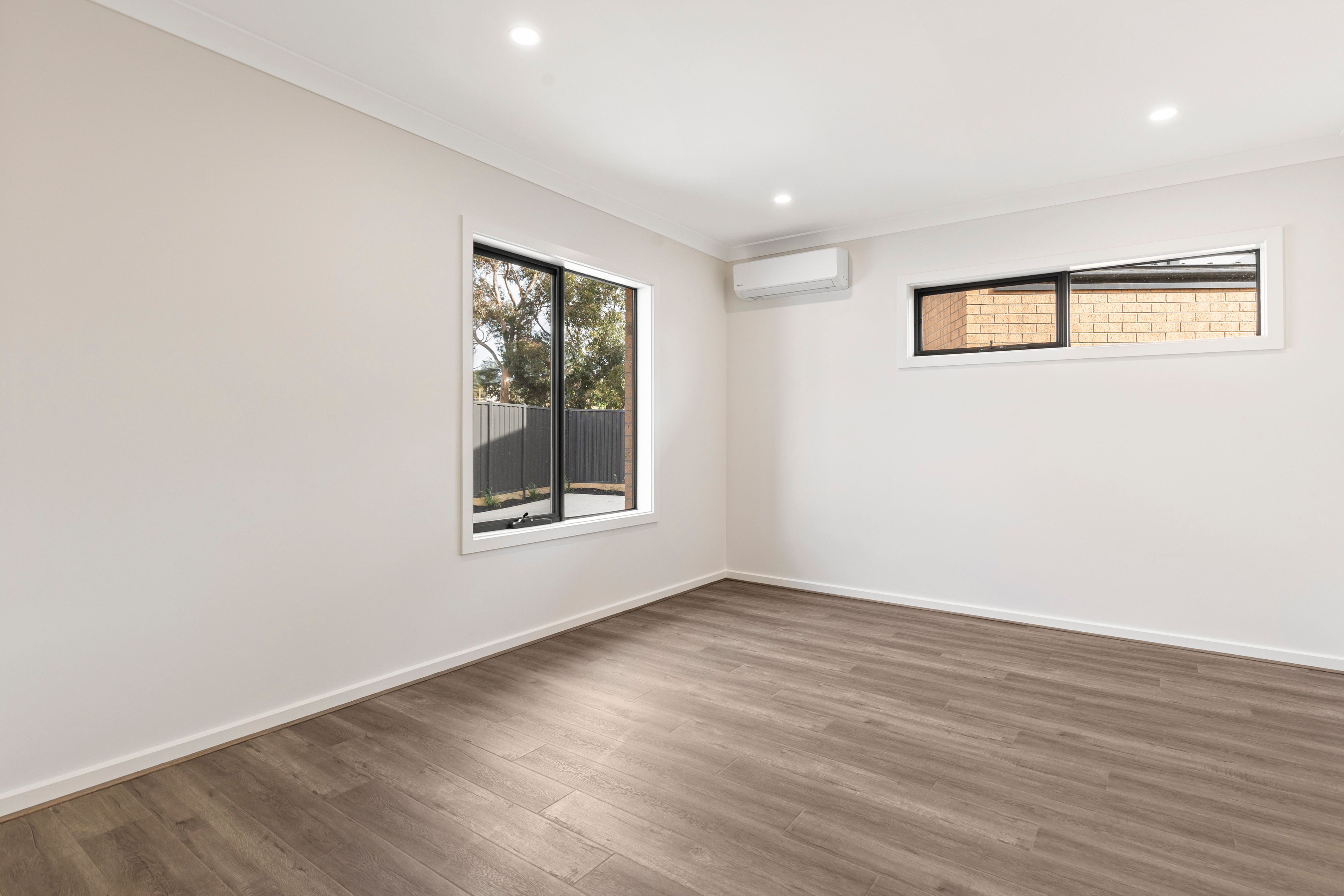 26 Retreat Crescent — photo 10 of 19