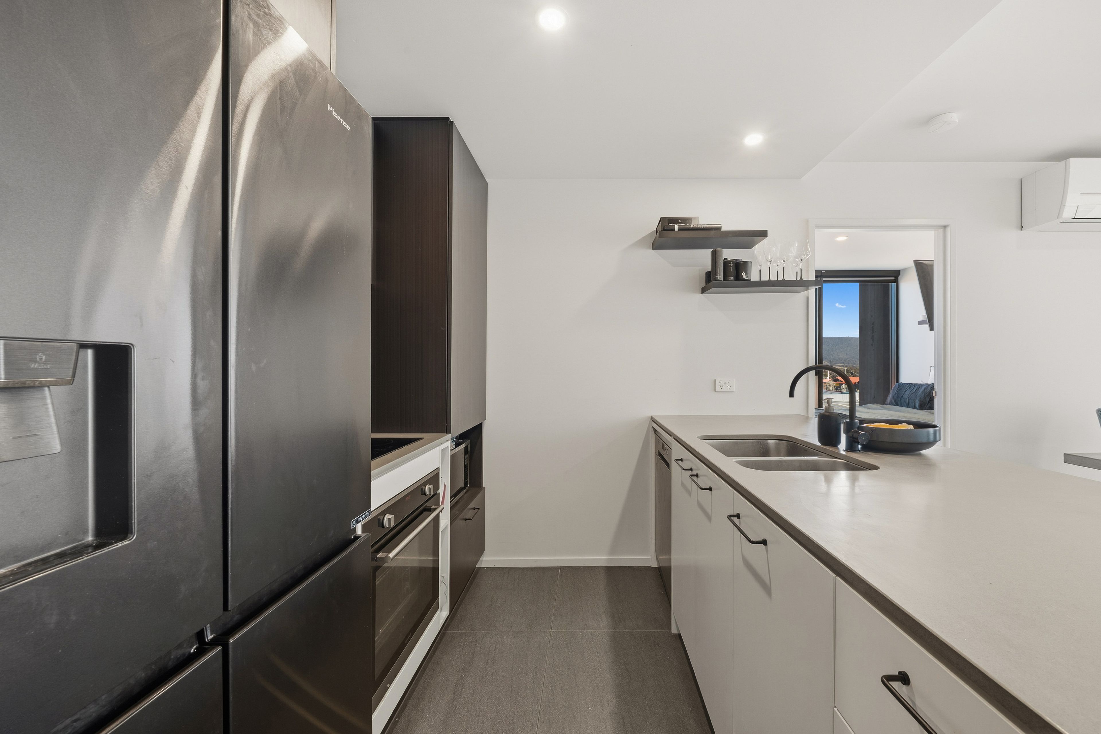 736/335 Anketell Street — photo 5 of 23