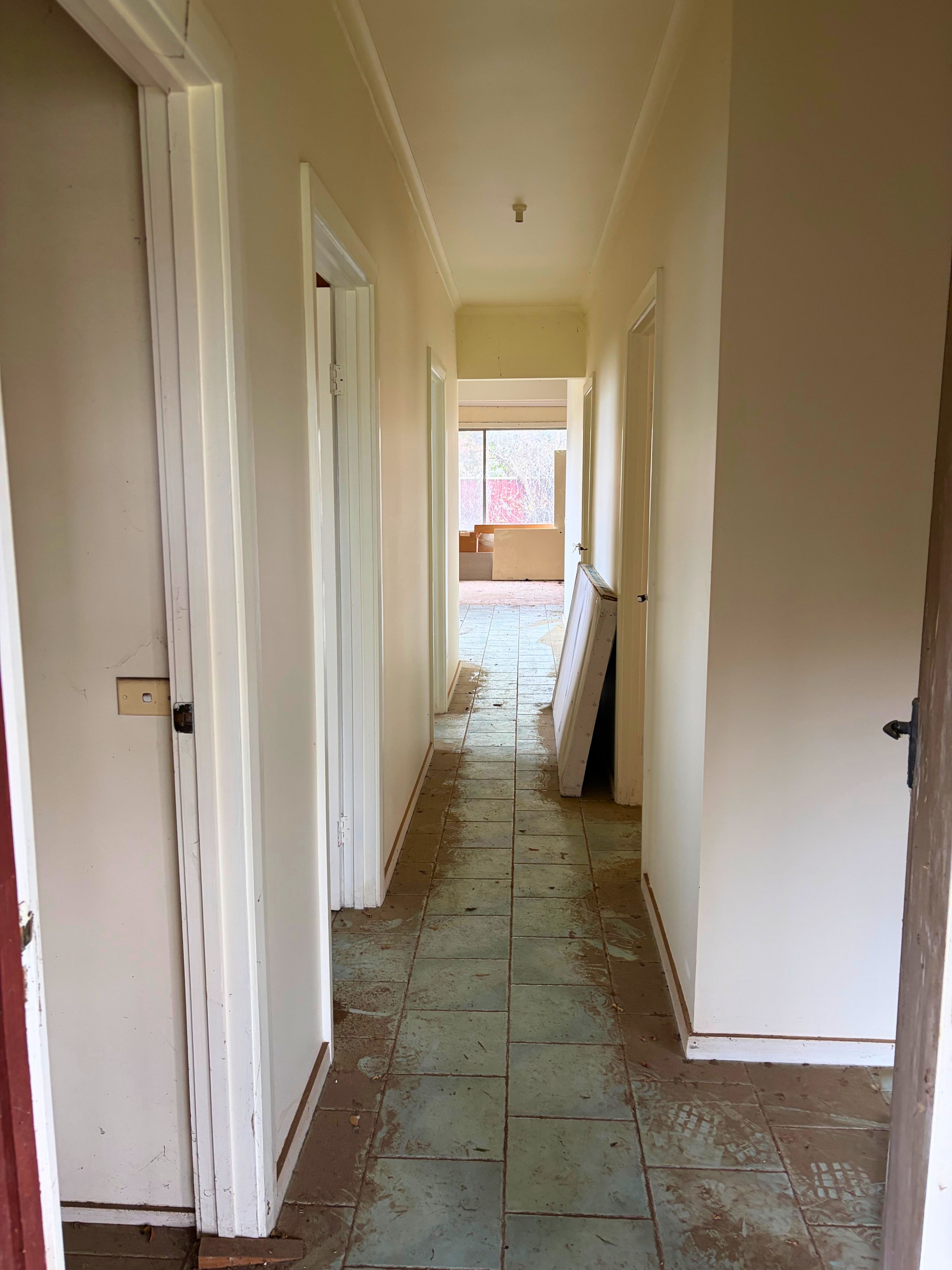 21 Cowslip Street — photo 8 of 11