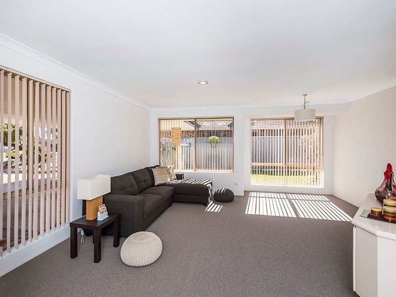22 Glenway Loop, Cooloongup, WA 6168