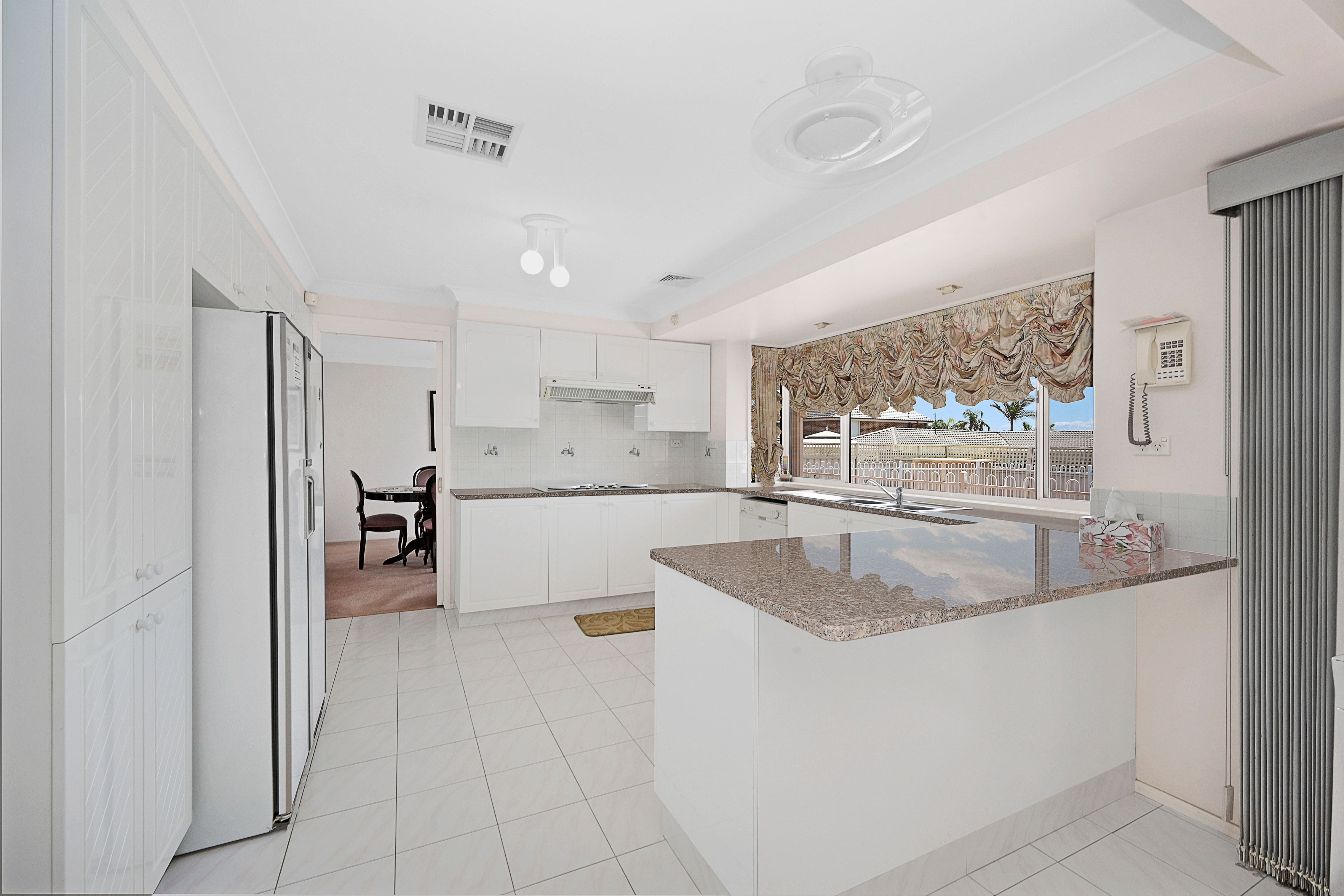 45 Kingfisher Avenue, Bossley Park, NSW 2176