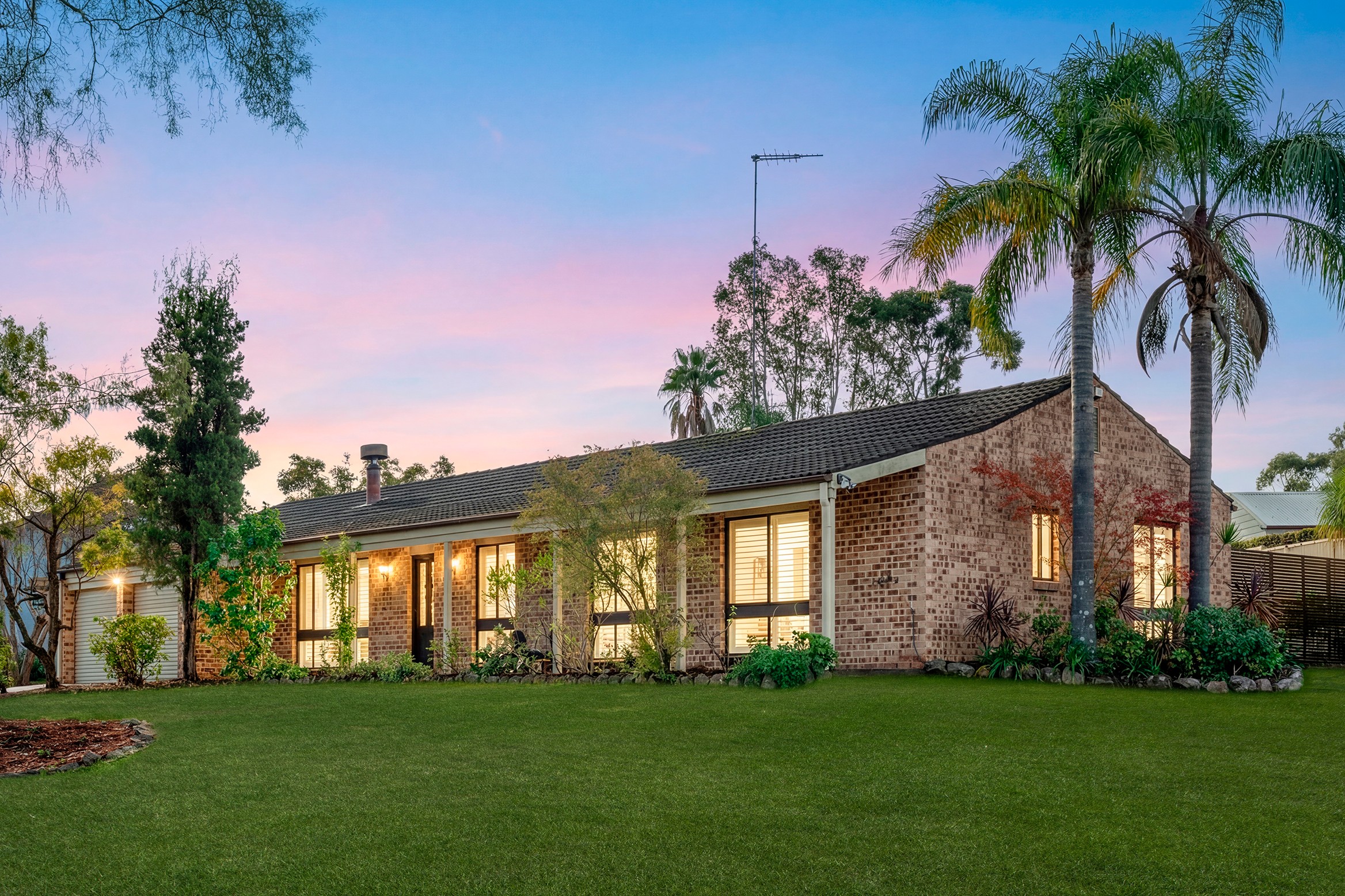3 Knightsbridge Place, Castle Hill, NSW 2154