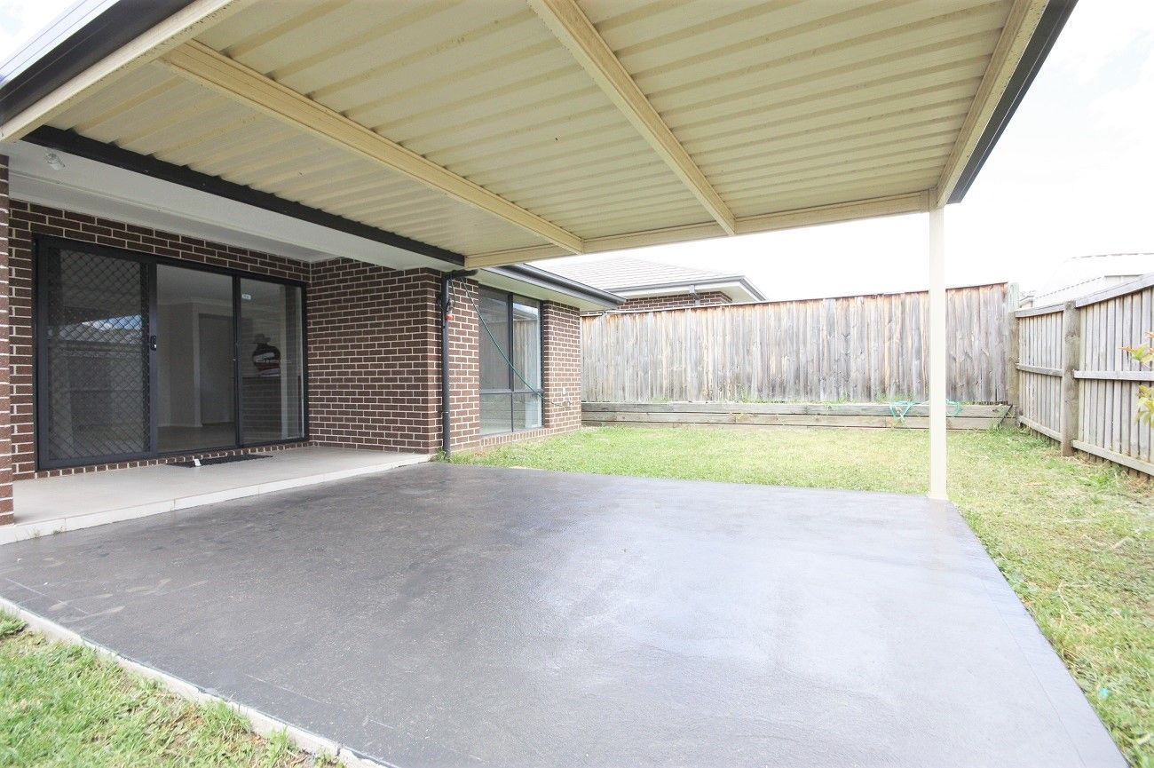 25 Fortune Street, Glenfield, NSW 2167