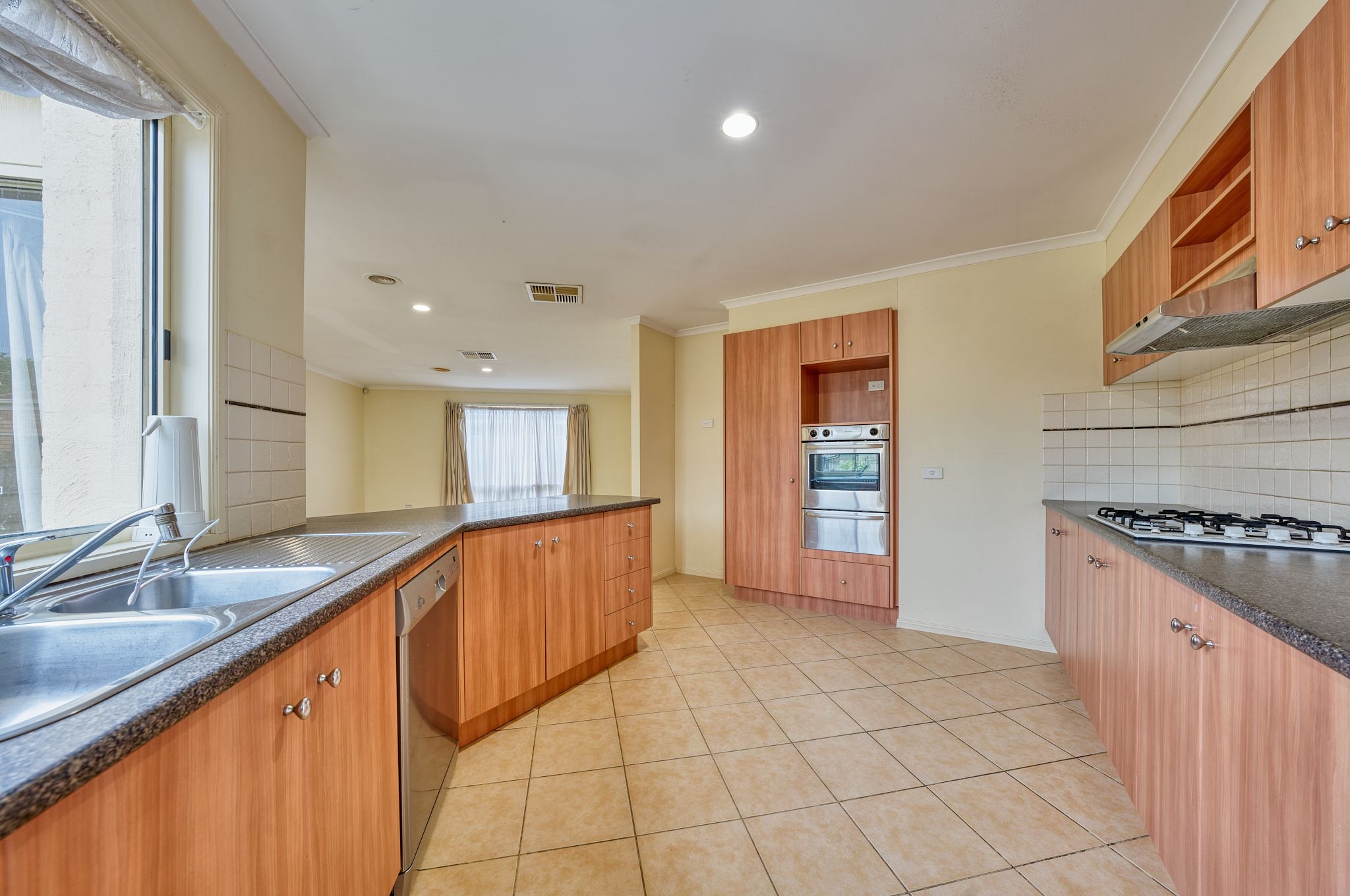 214 Ormond Road, Narre Warren South, VIC 3805