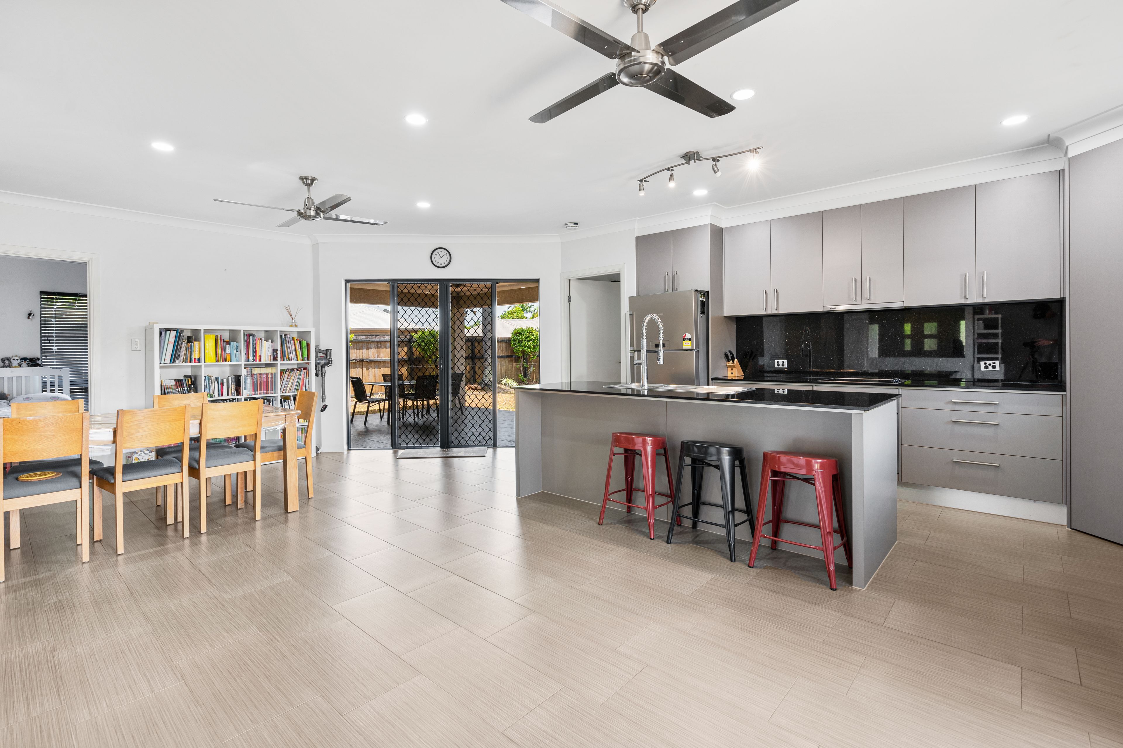 9 Norfolk Circuit, Redlynch, QLD 4870