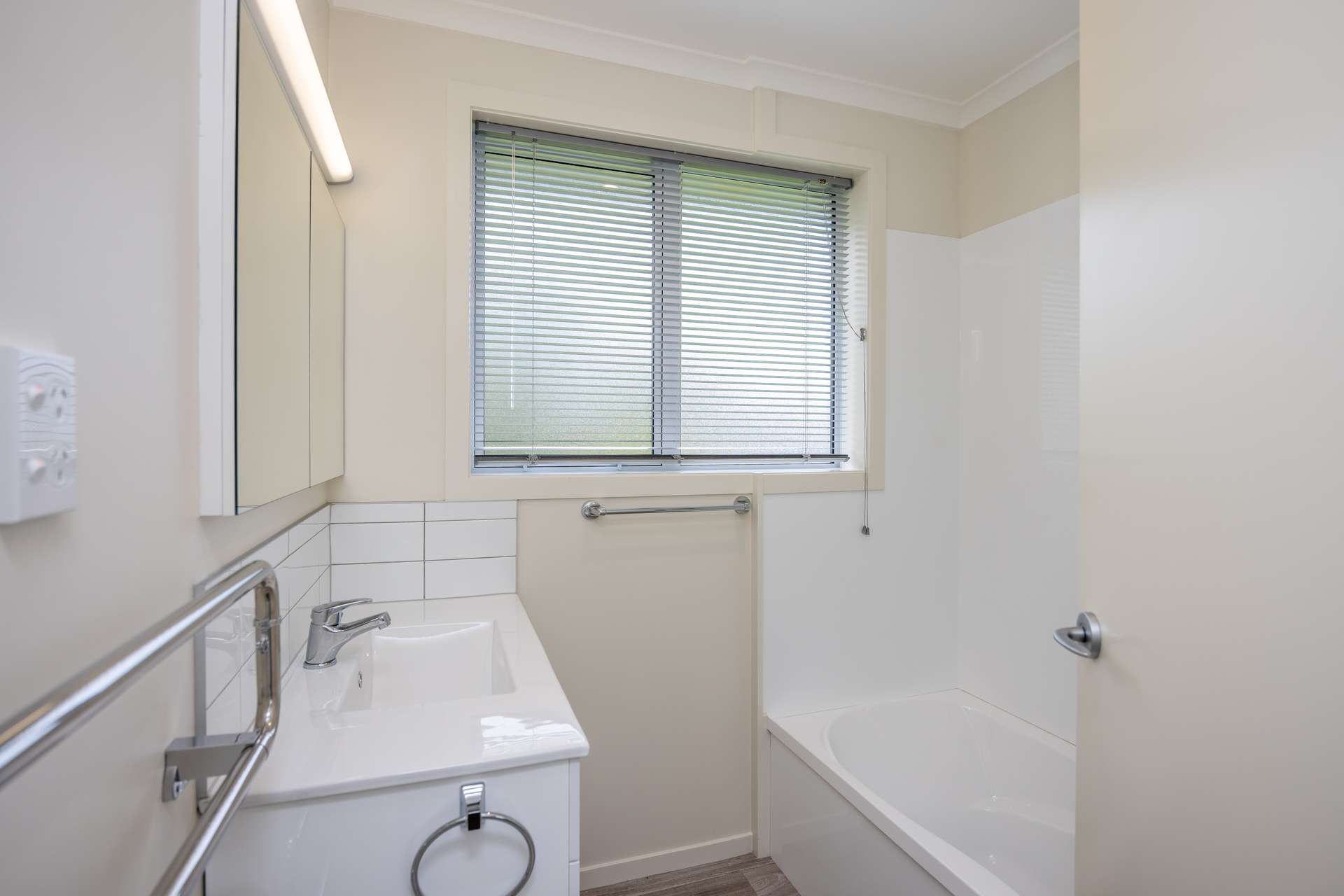 8 Chisholm Street photo 9