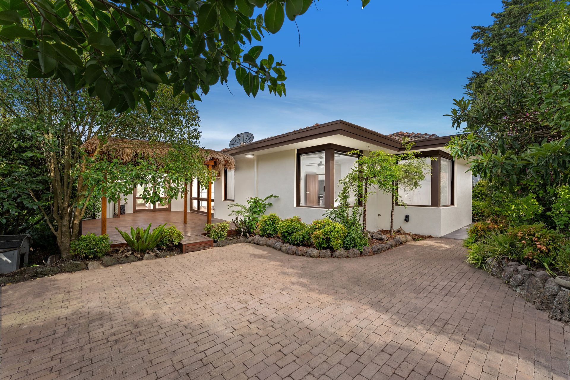 29 Rhodes Drive — photo 12 of 15