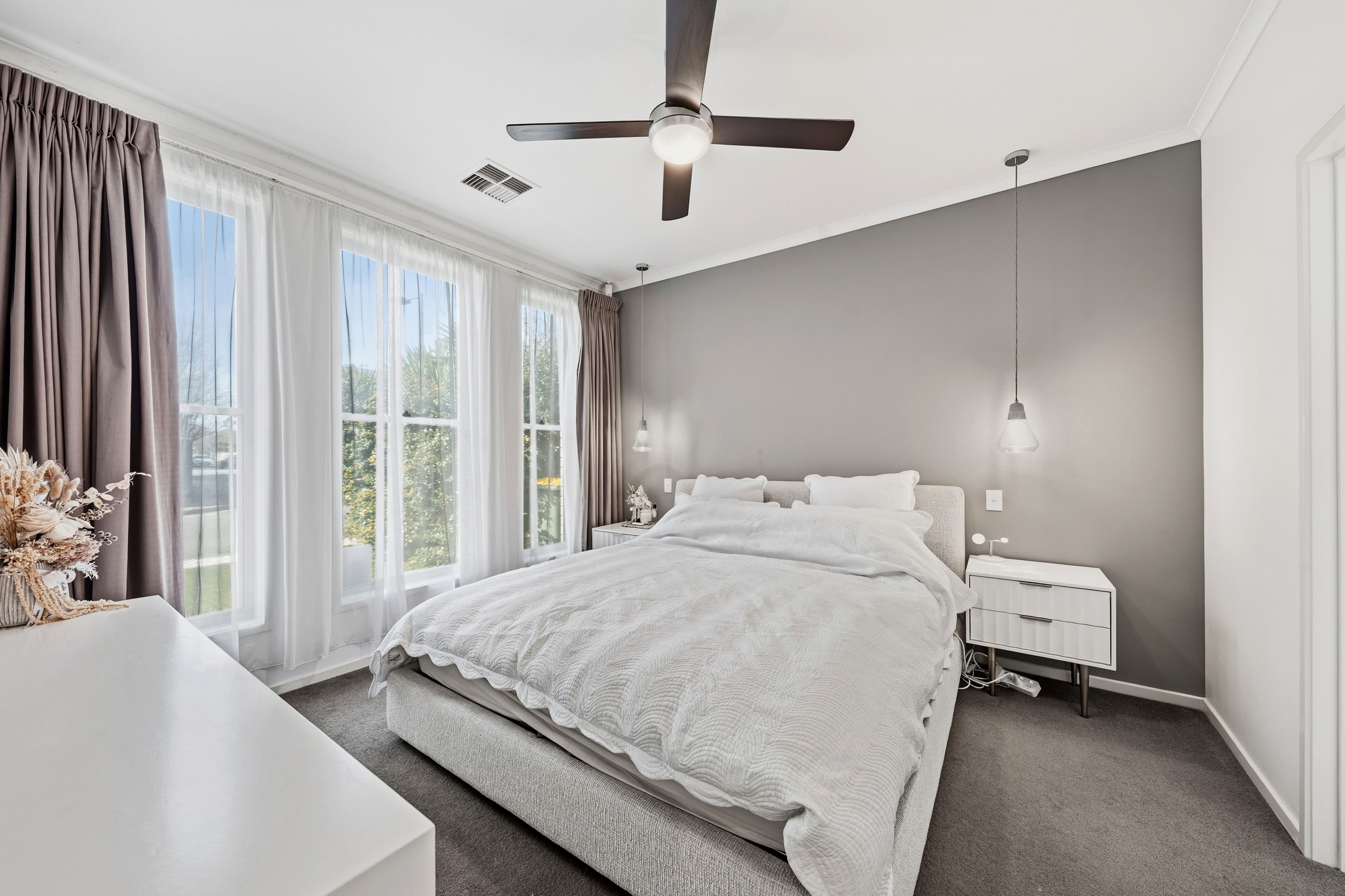 20 Warner Avenue — photo 8 of 18