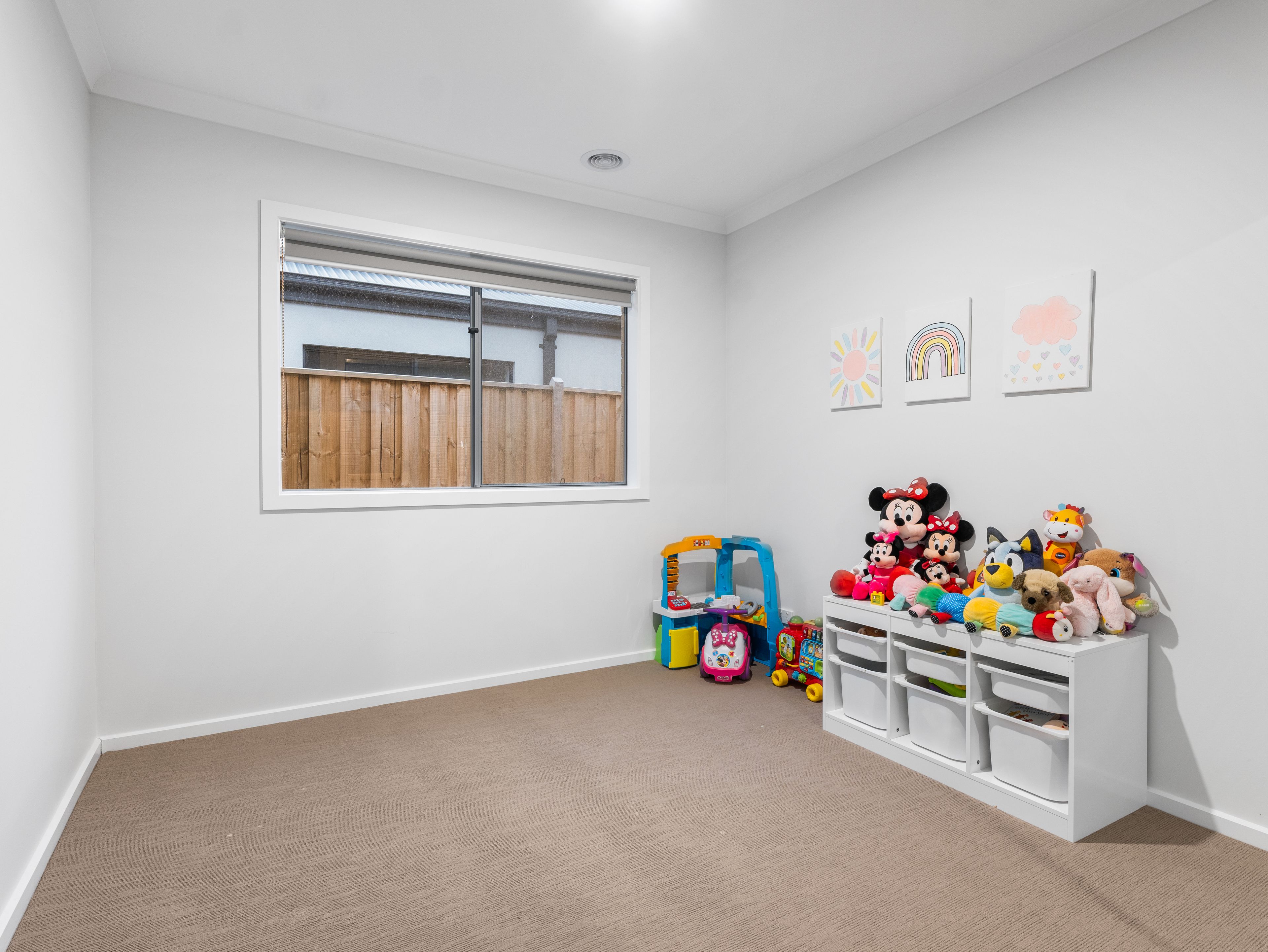 24 Boboli Avenue — photo 11 of 16