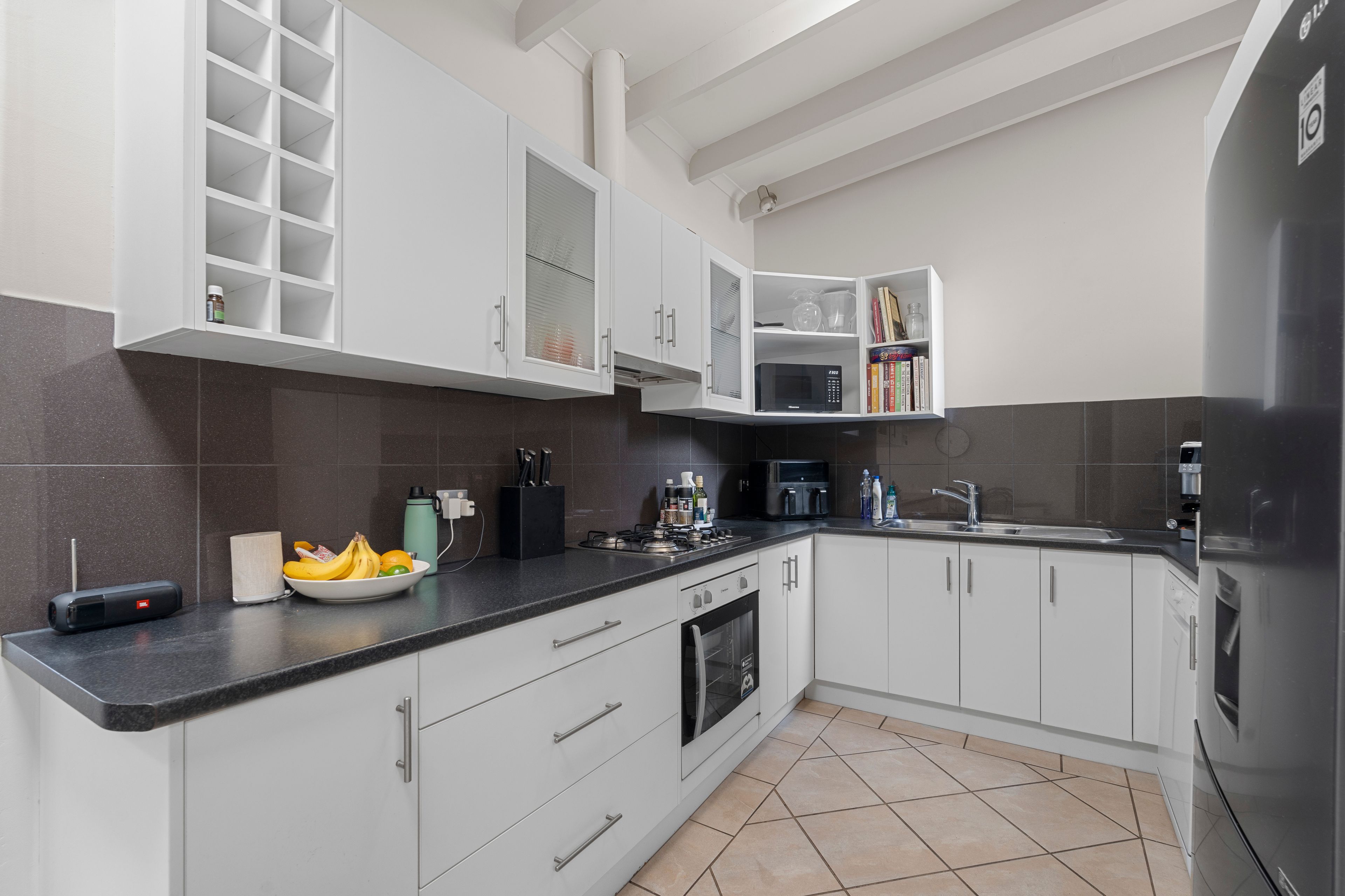 27 Gordon Street — photo 9 of 18