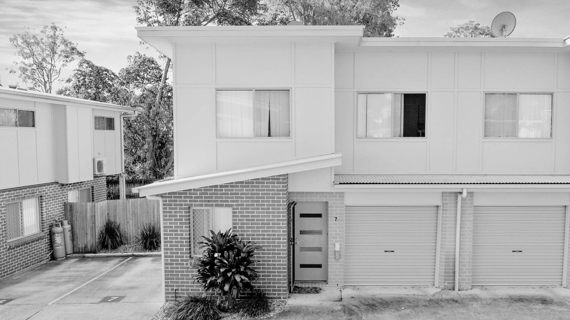 20 Robert Street, Loganlea QLD 4131