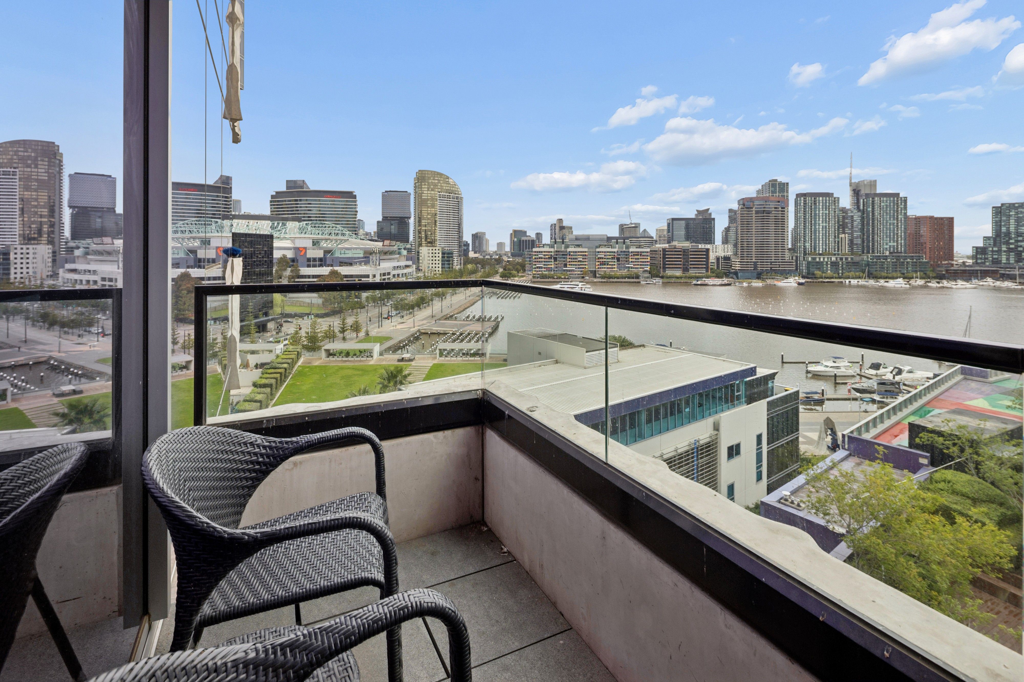 1006/231 Harbour Esplanade — photo from Ray White Southbank | Melbourne City