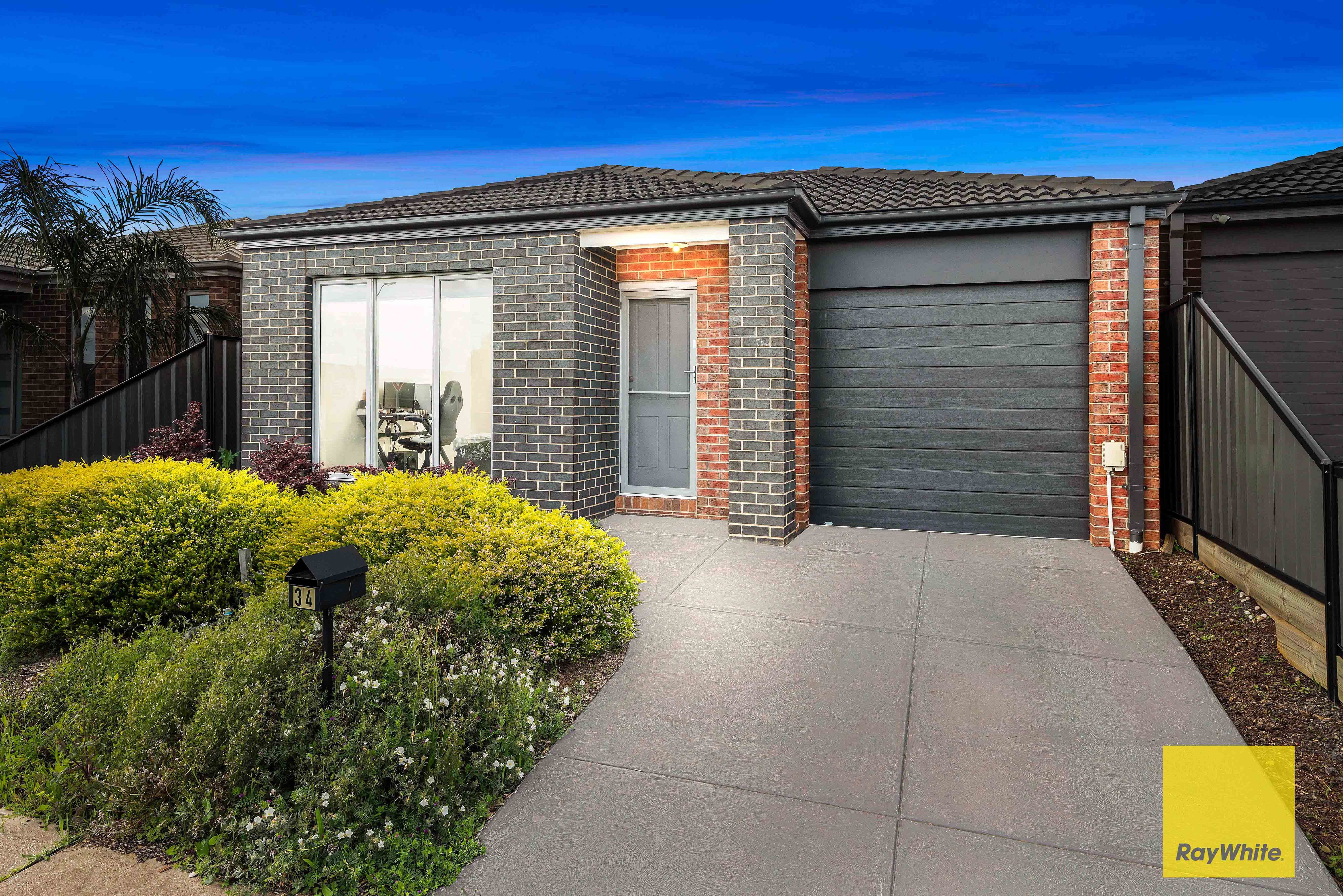 34 Obsidian Avenue, Tarneit, VIC 3029