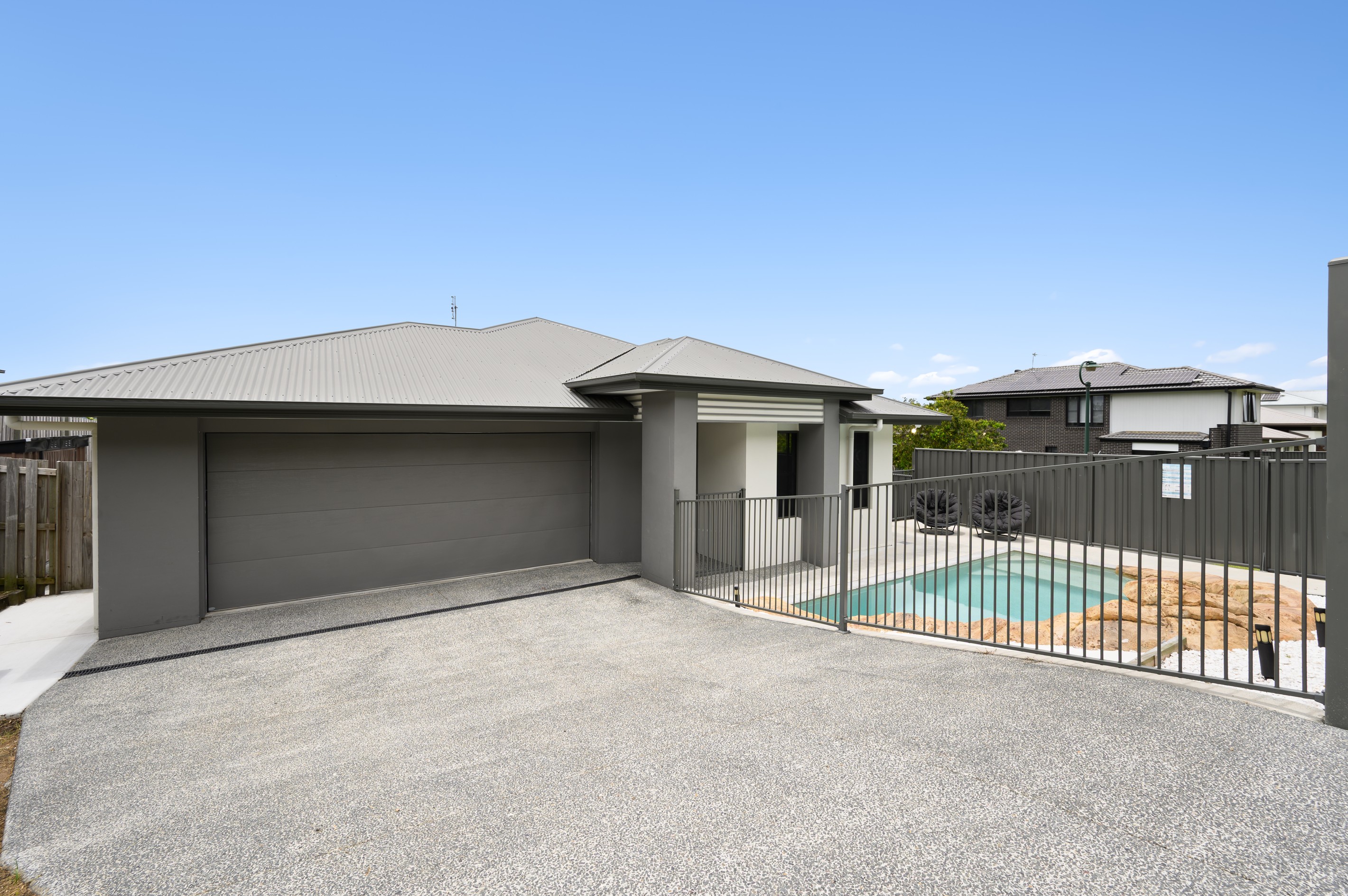 1 Pembroke Street, Maudsland, QLD 4210