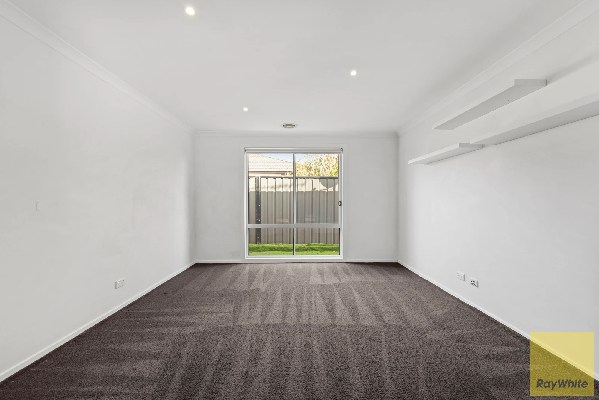 37 Villiers Drive, Point Cook, VIC 3030