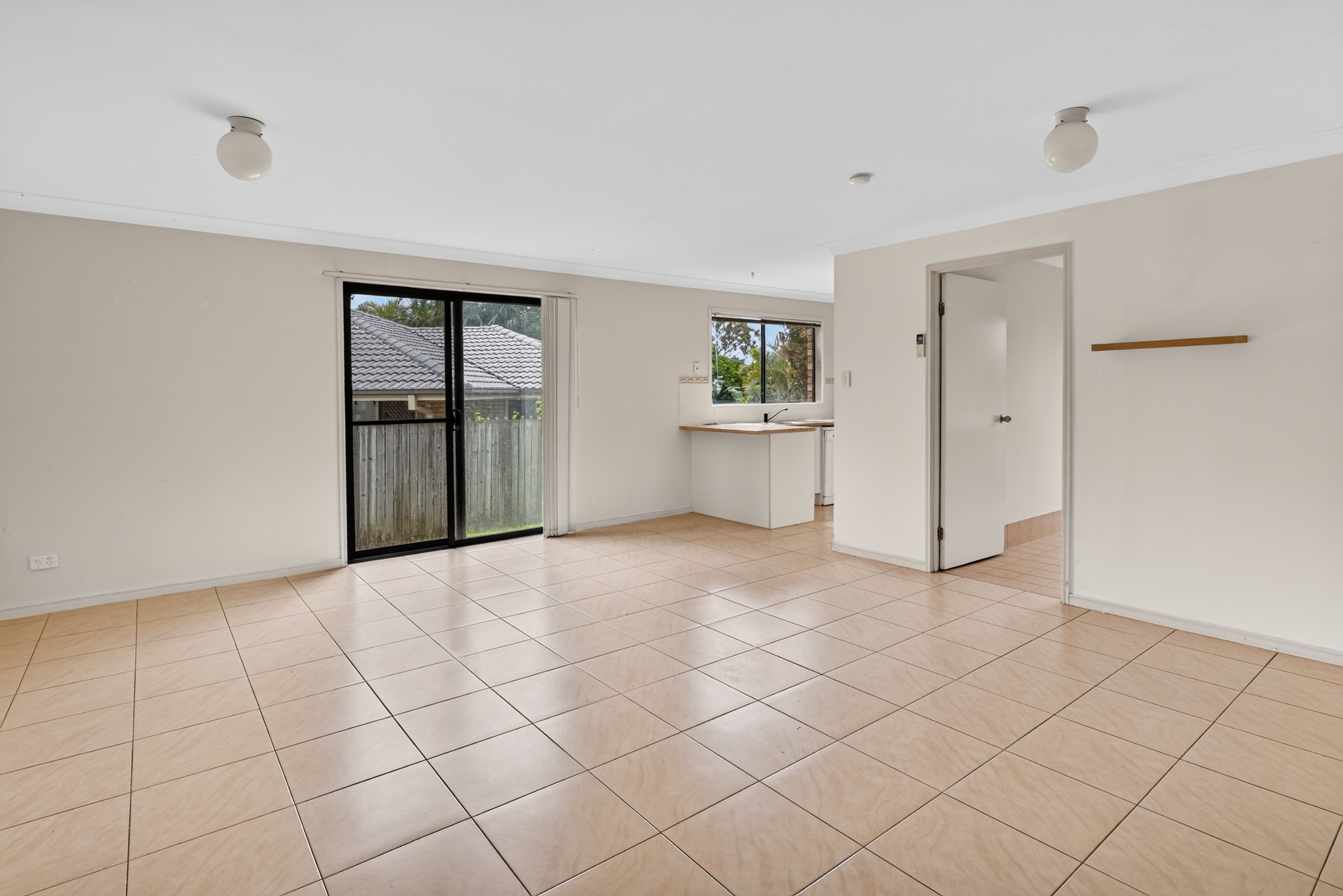 39 Merrilaine Crescent — photo 10 of 19