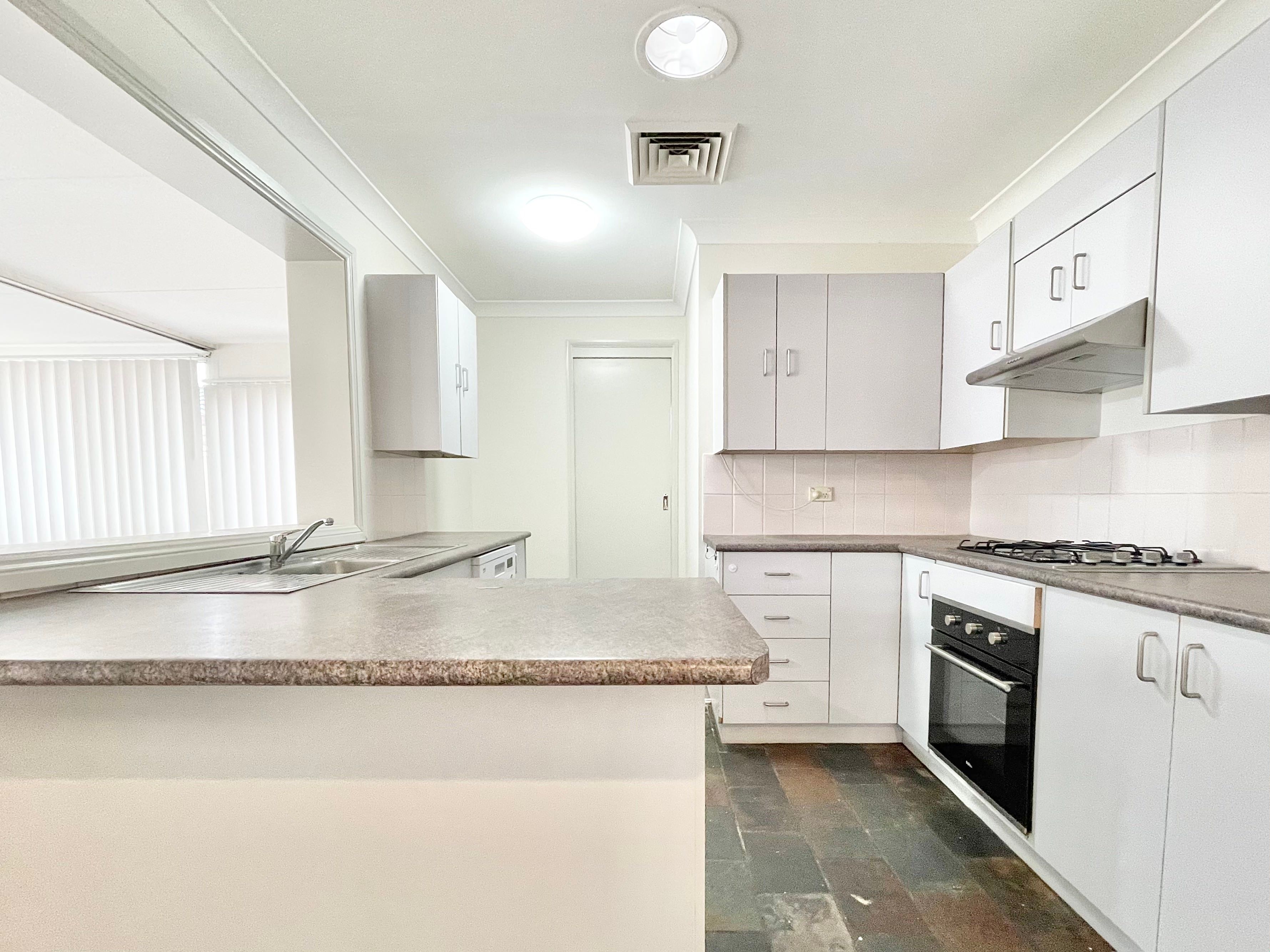 15 Paperbark Close, Glenmore Park, NSW 2745