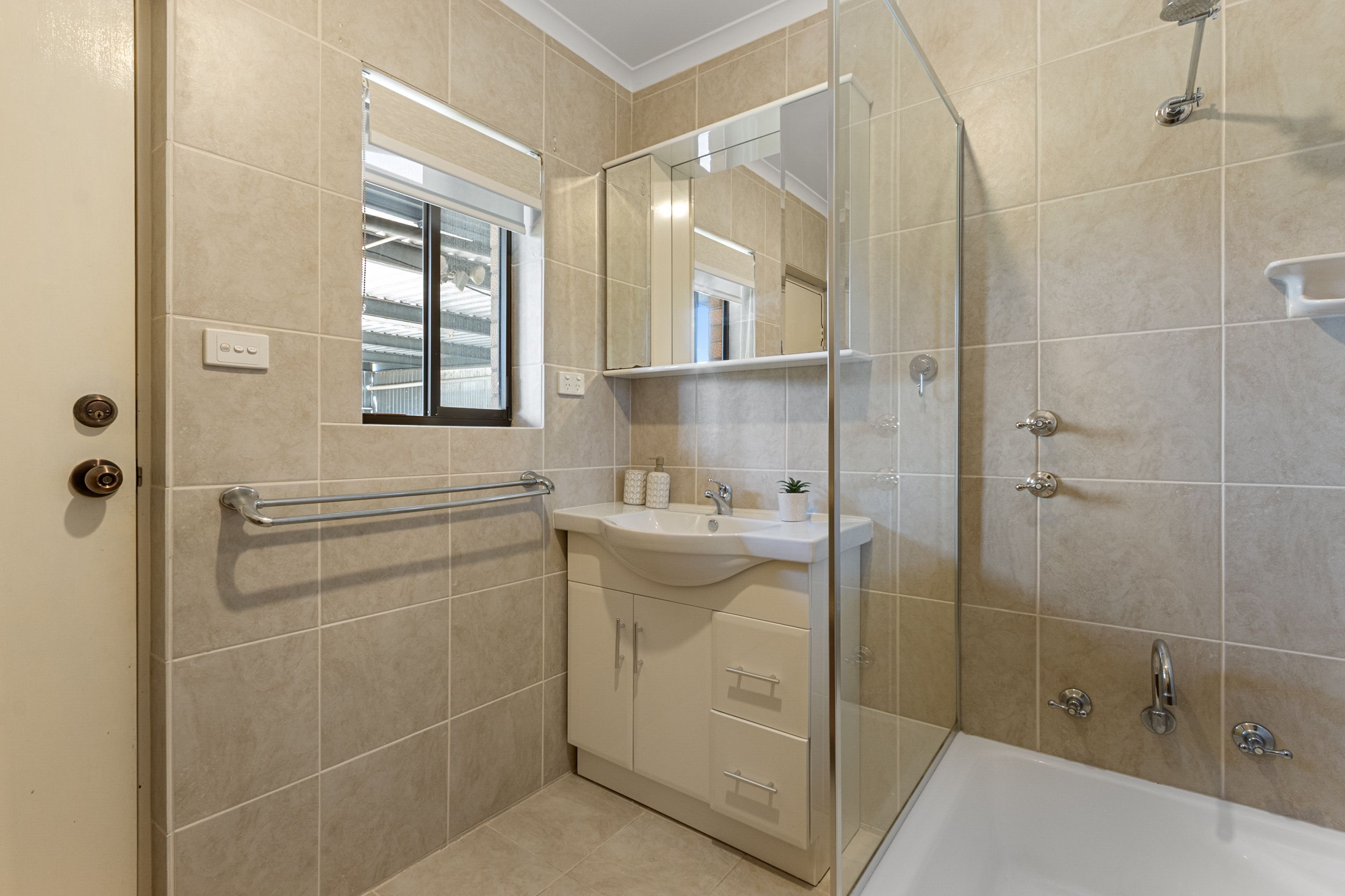 9 Gweneth Court — photo 14 of 30