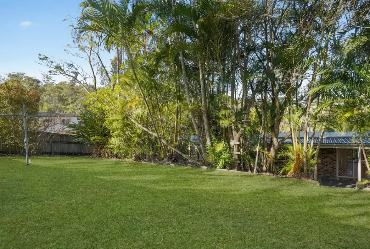 27 Barrine Drive — photo 14 of 14