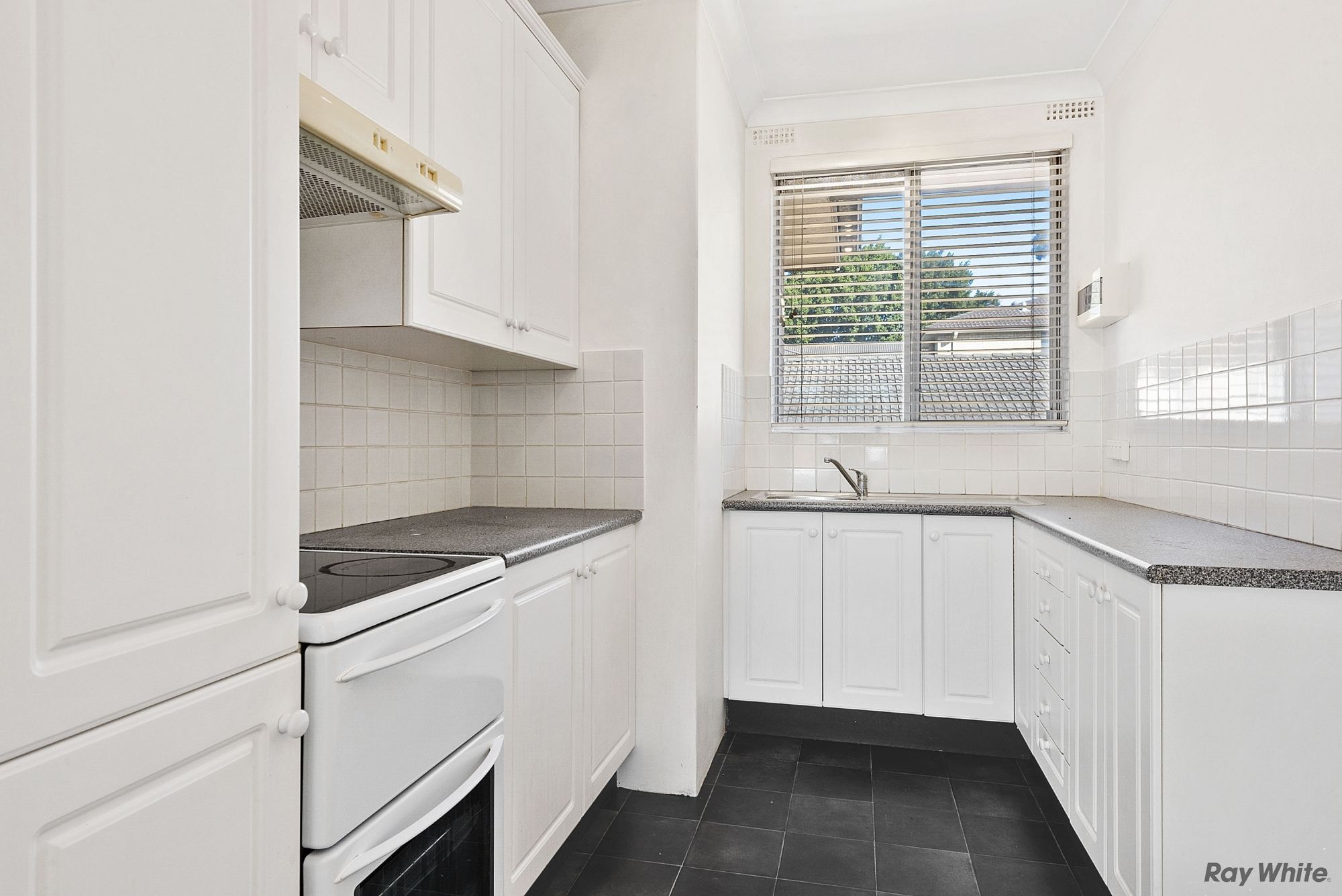 11/23-25 Sherbrook Road, Hornsby, NSW 2077