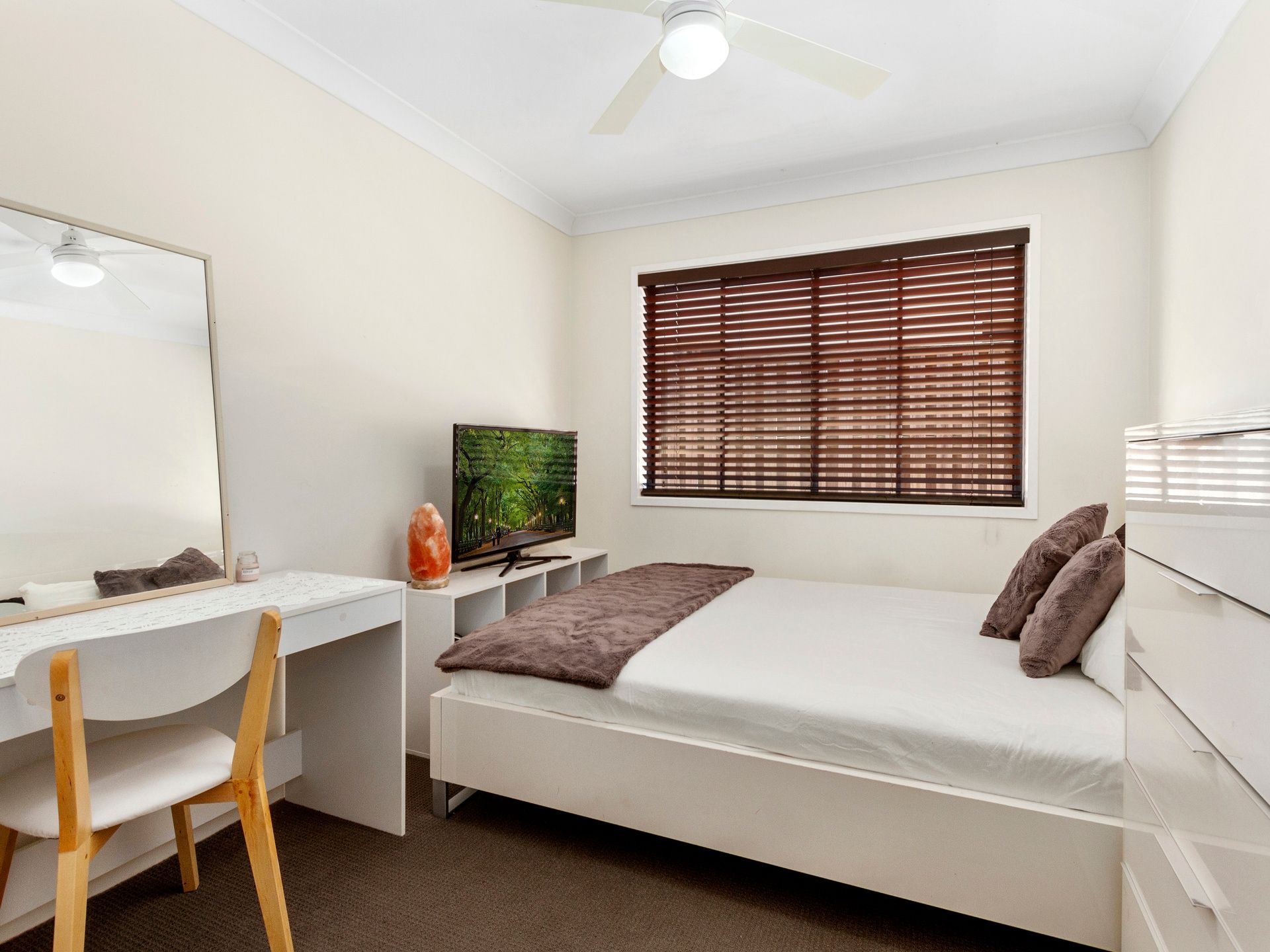 49/24 Amsonia Court, Arundel, QLD 4214