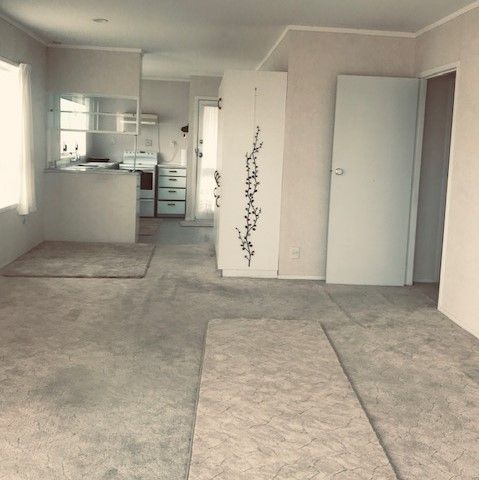 1/2 Paunamu Place, Cockle Bay, Manukau City