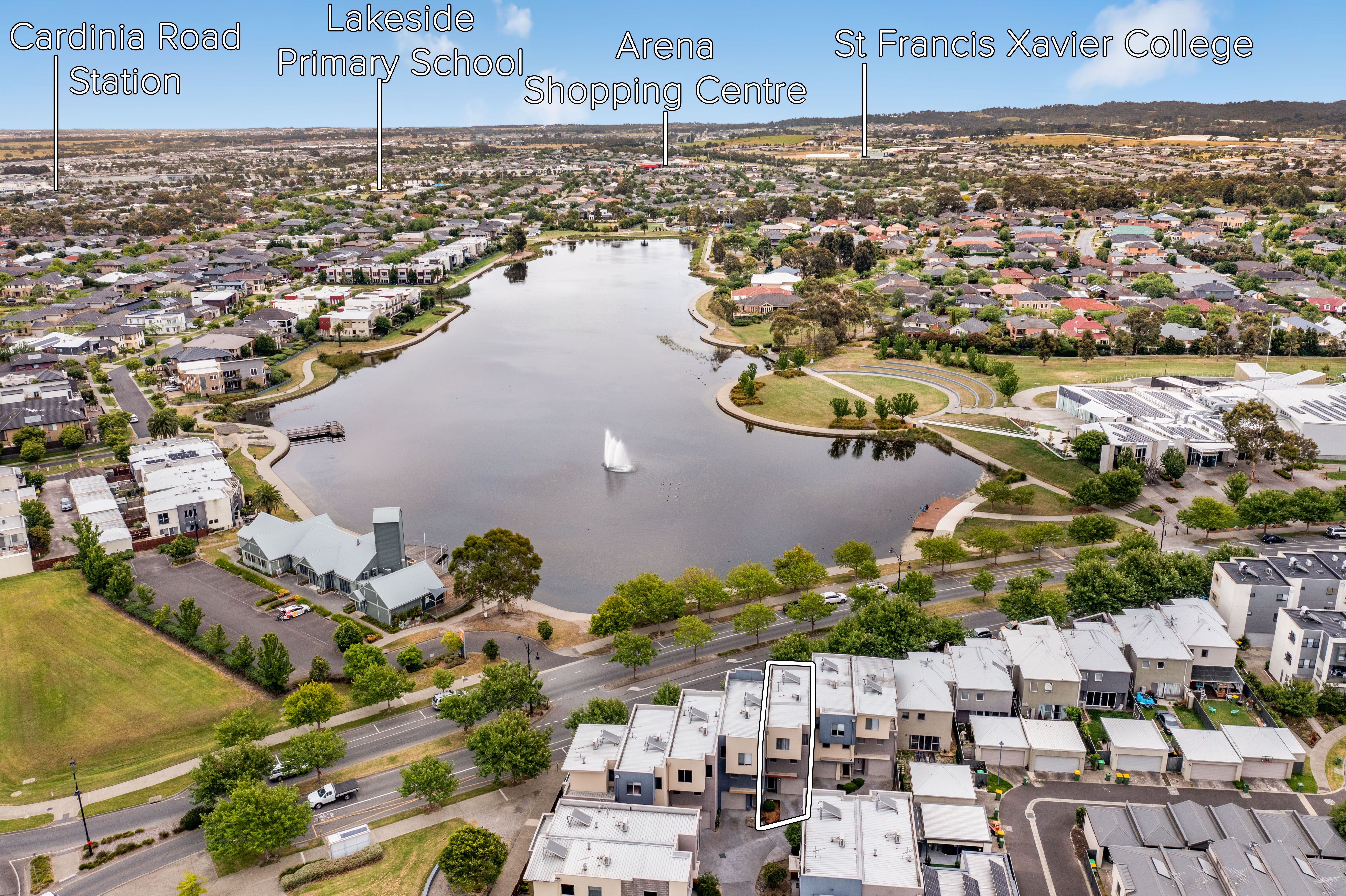 69 Lakeside Boulevard, Pakenham, VIC 3810