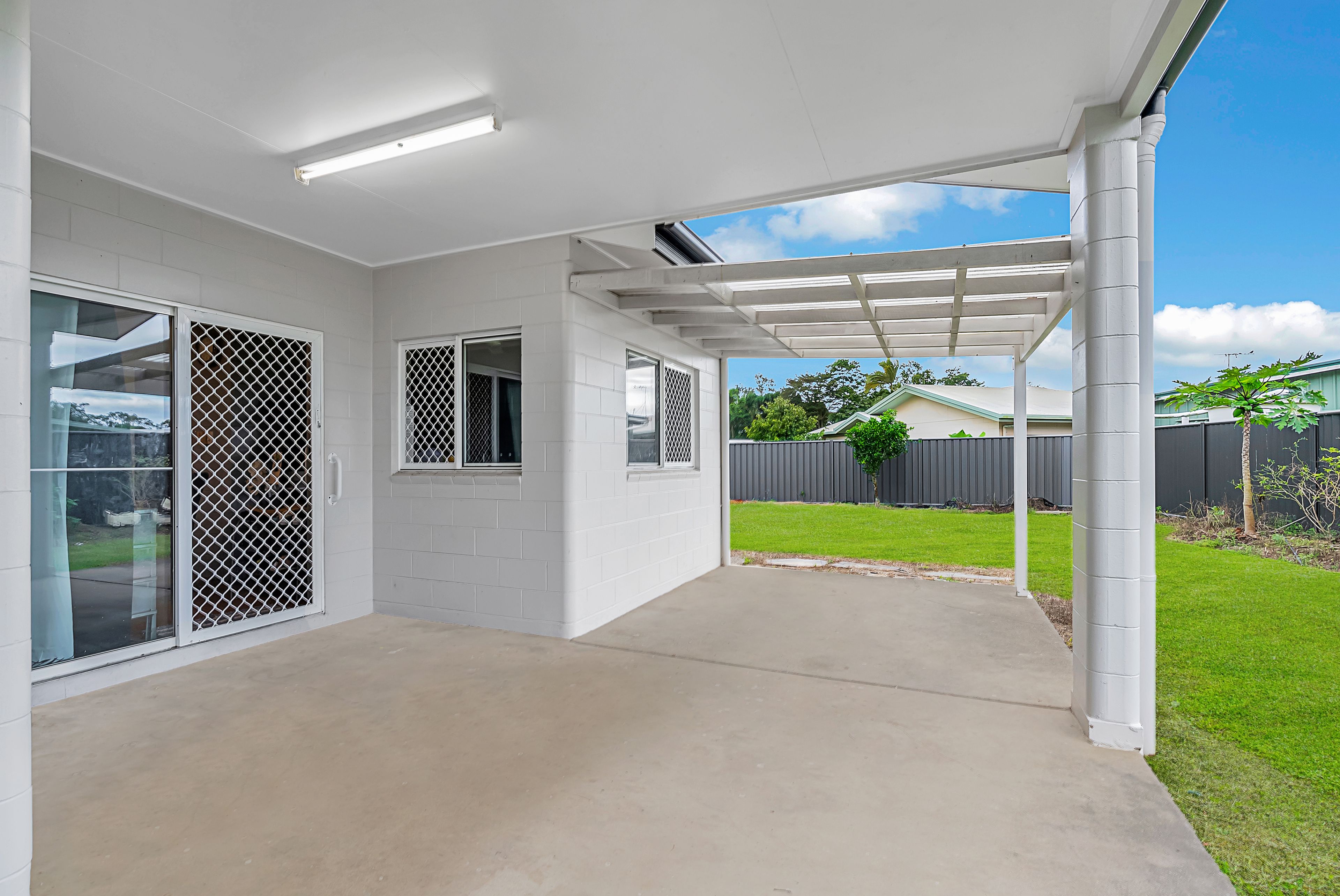 14 Adonis Street — photo 11 of 12