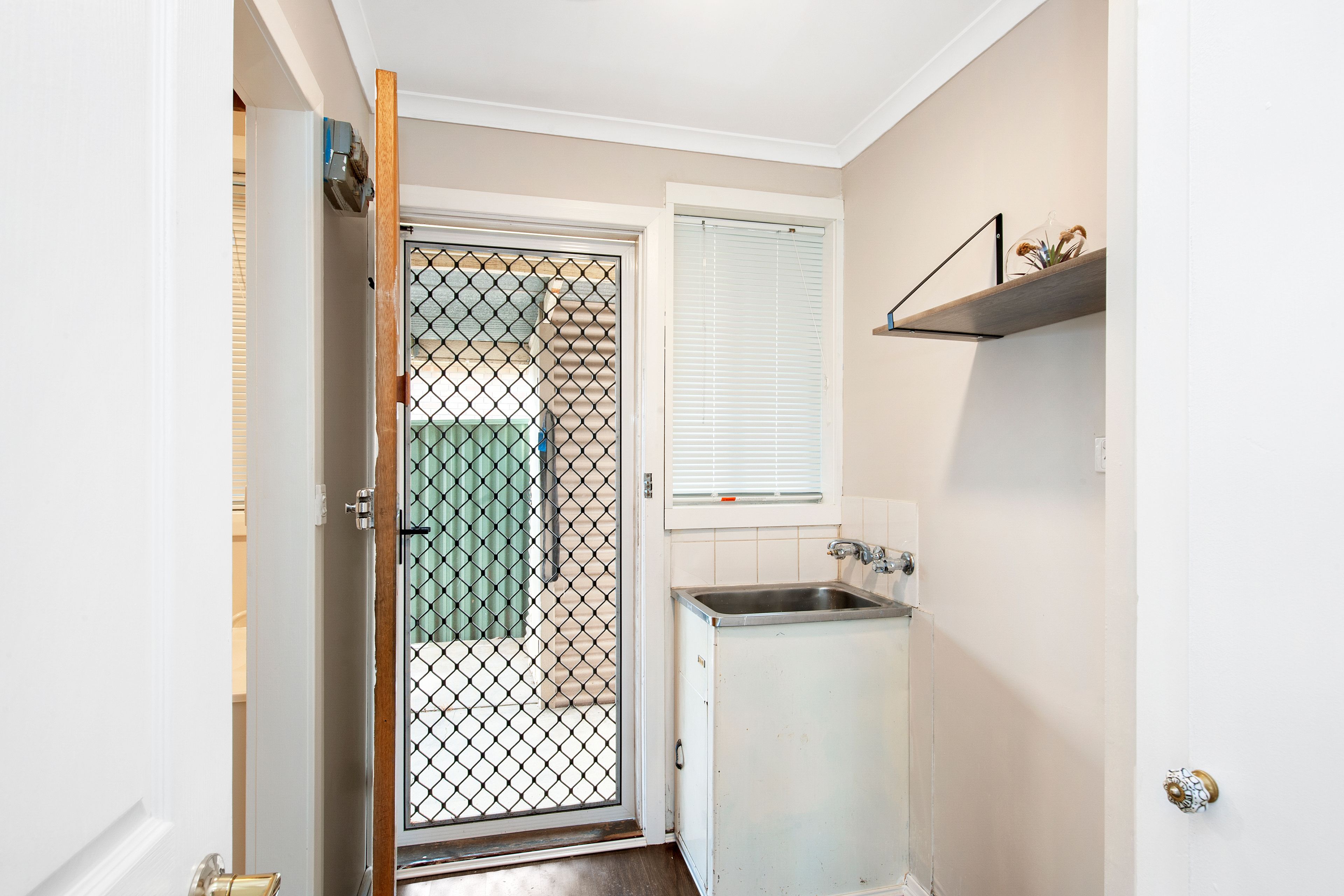 6/500 Gillies Street North — photo 8 of 10