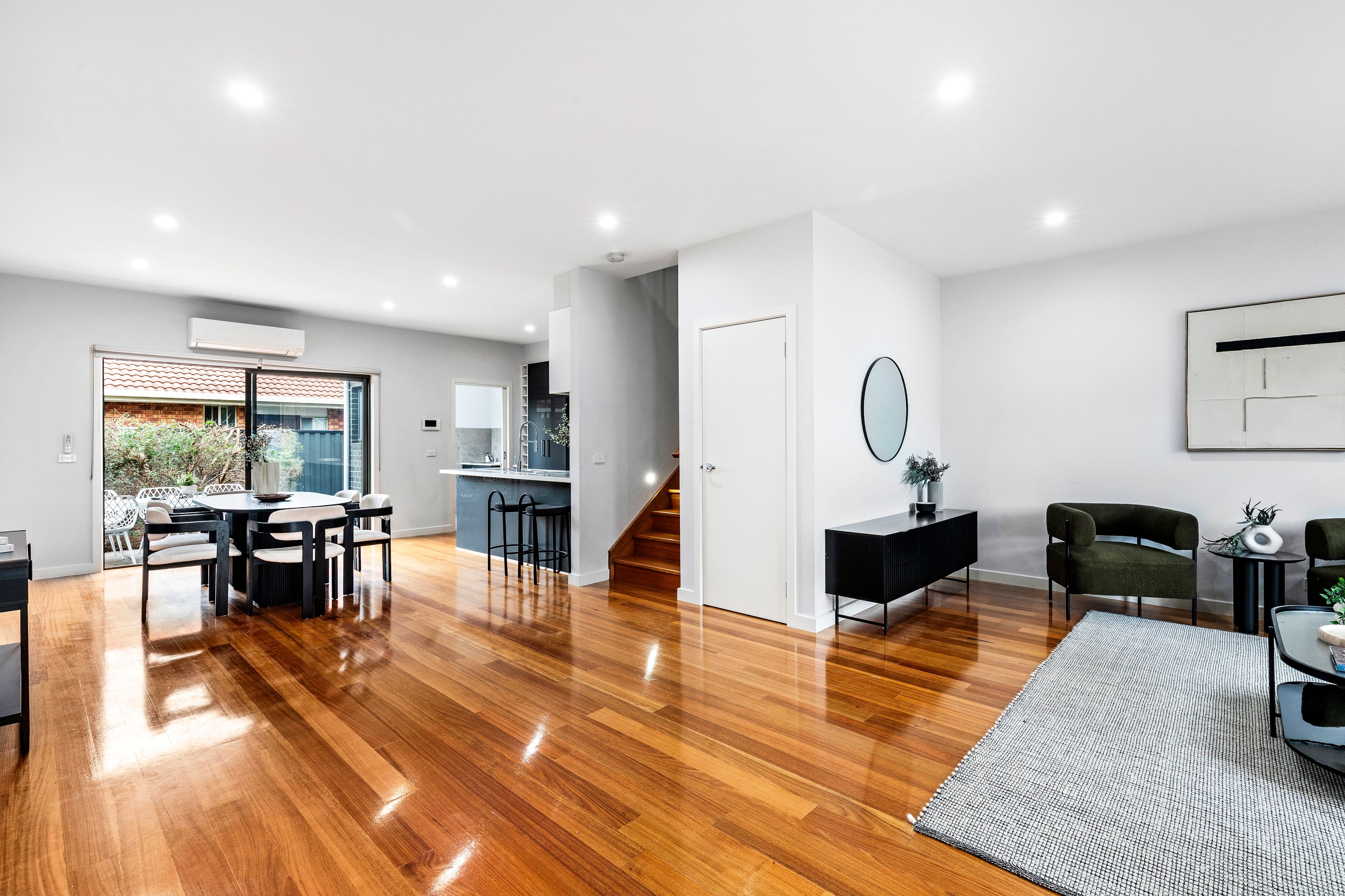 3/33 Kennedy Street — photo 4 of 17