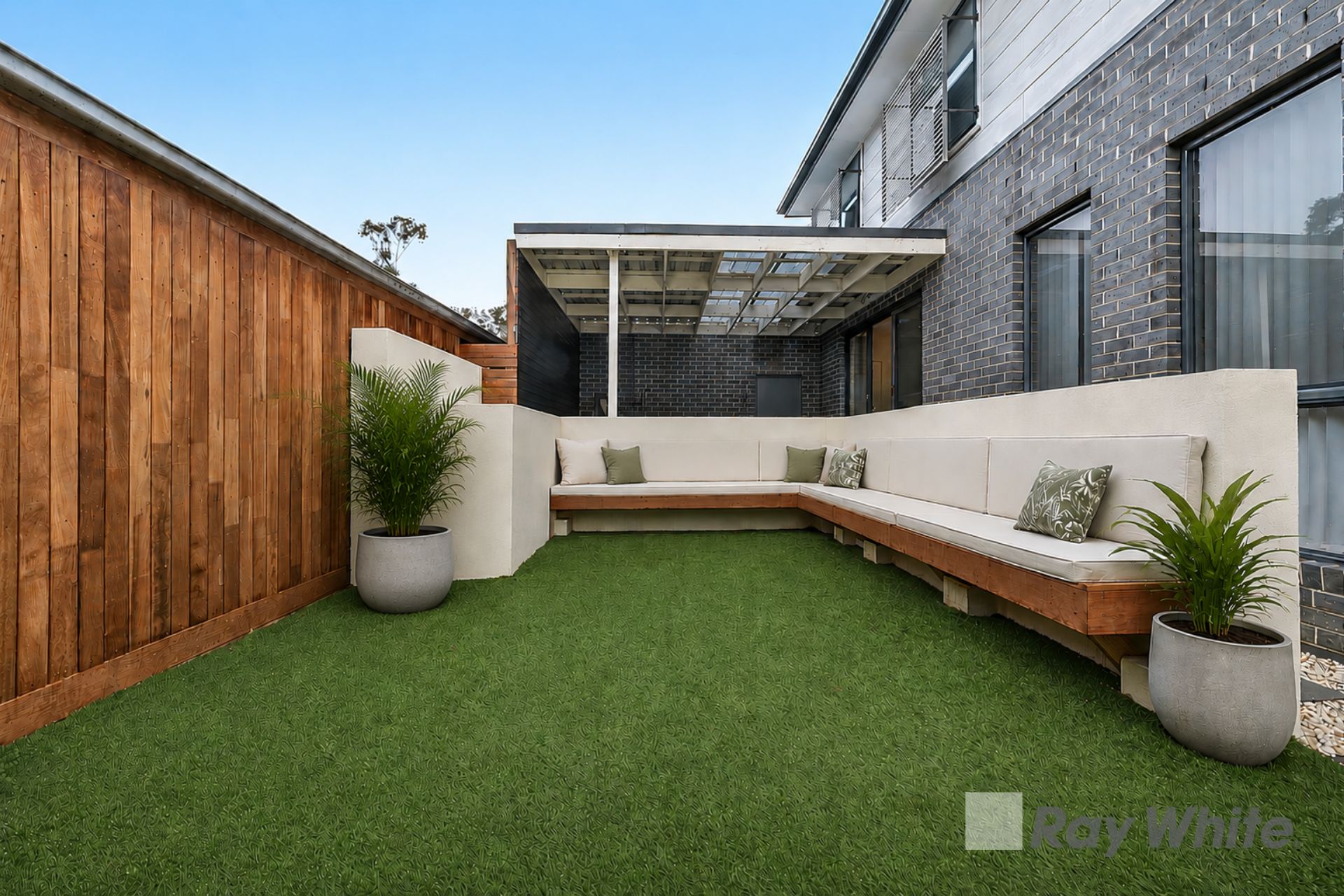 1/34 Garside Street — photo 3 of 17