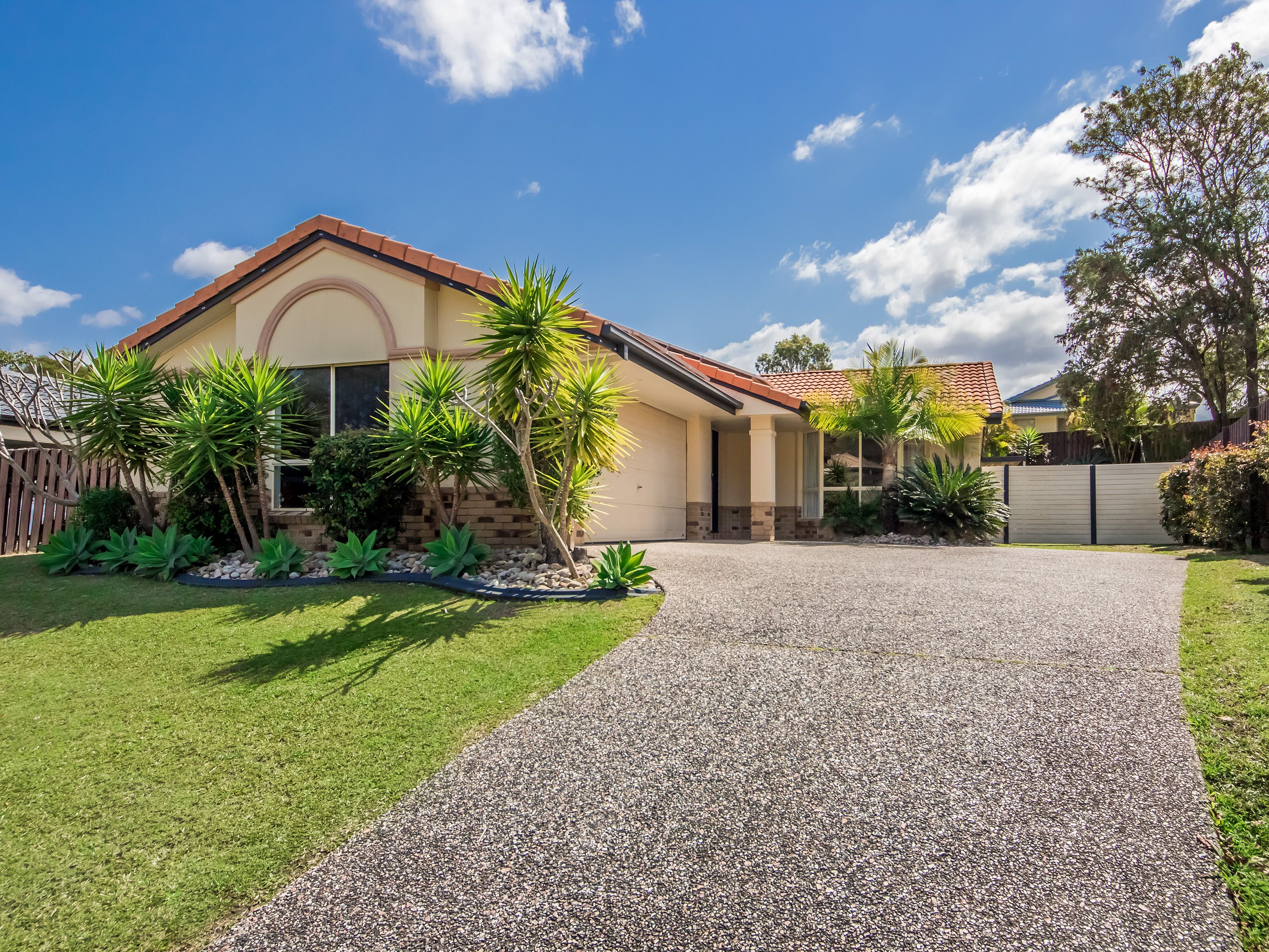 9 Swanton Drive, Mudgeeraba QLD 4213
