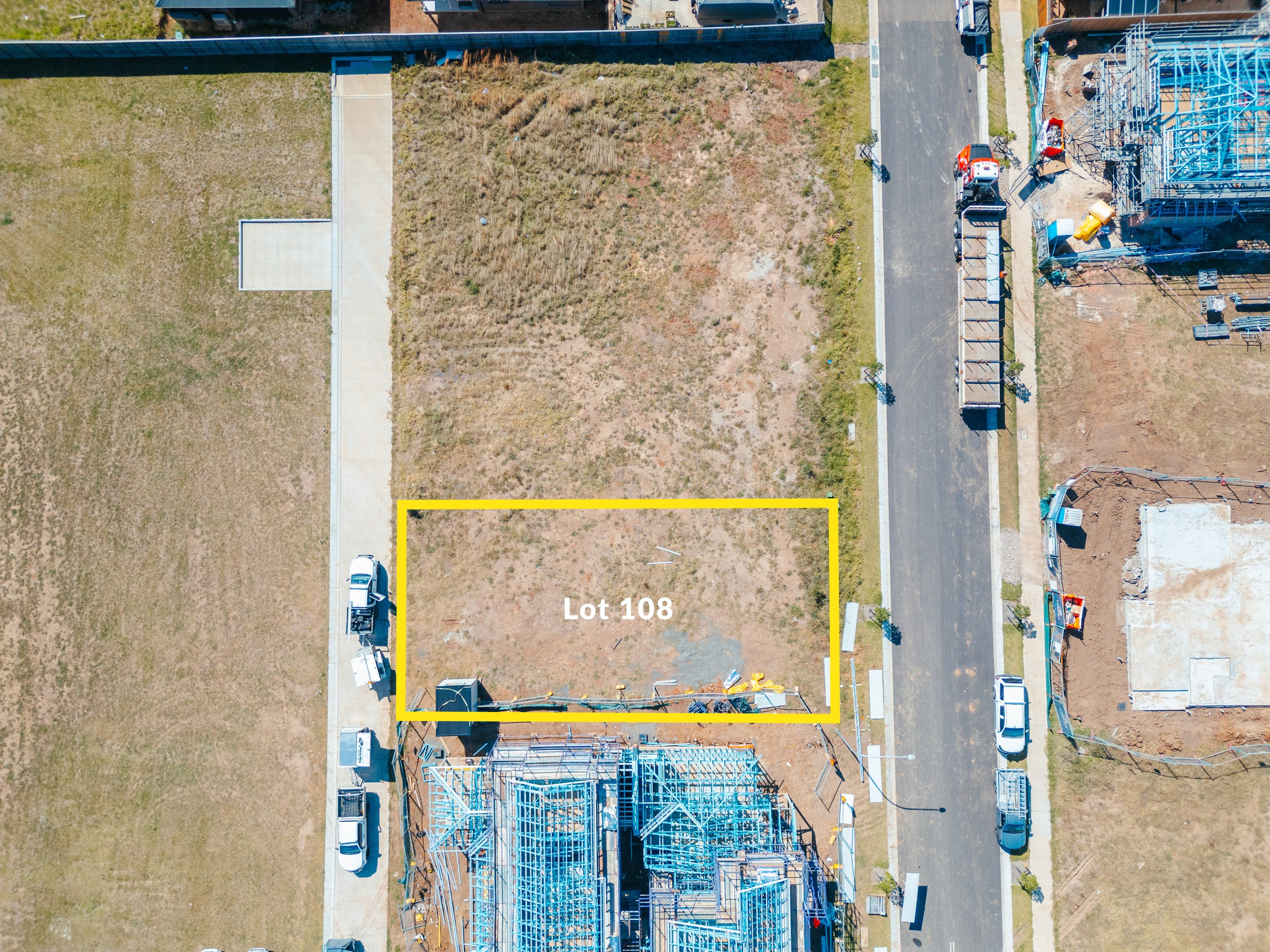 8 Gipsy Moth Street, BADAGARANG, NSW 2540