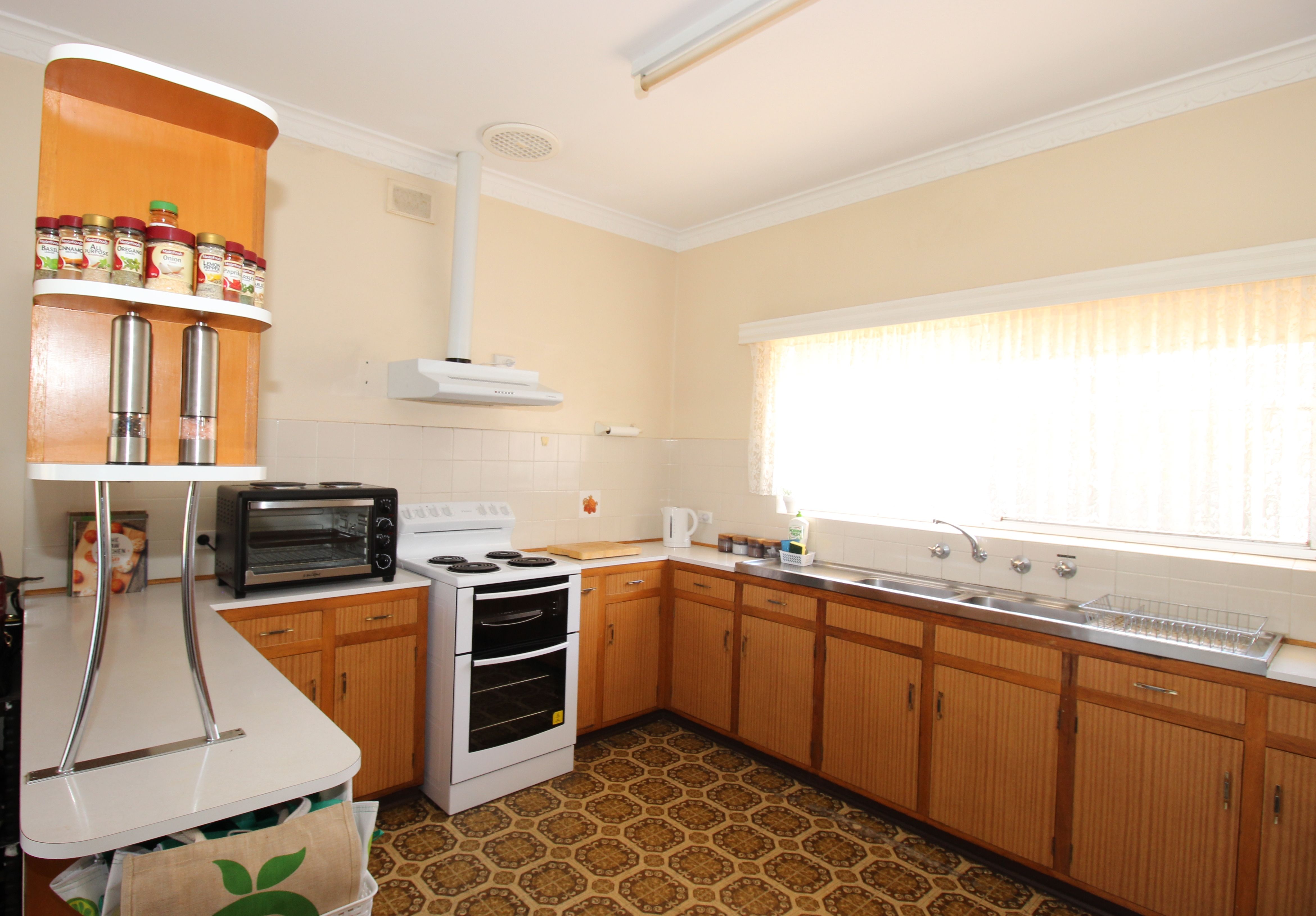 17 Miller Street, Waikerie, SA 5330