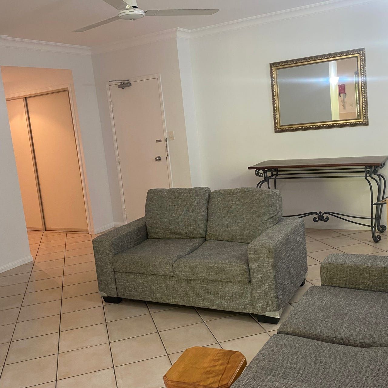 822/2-10 Greenslopes Street — photo 6 of 9
