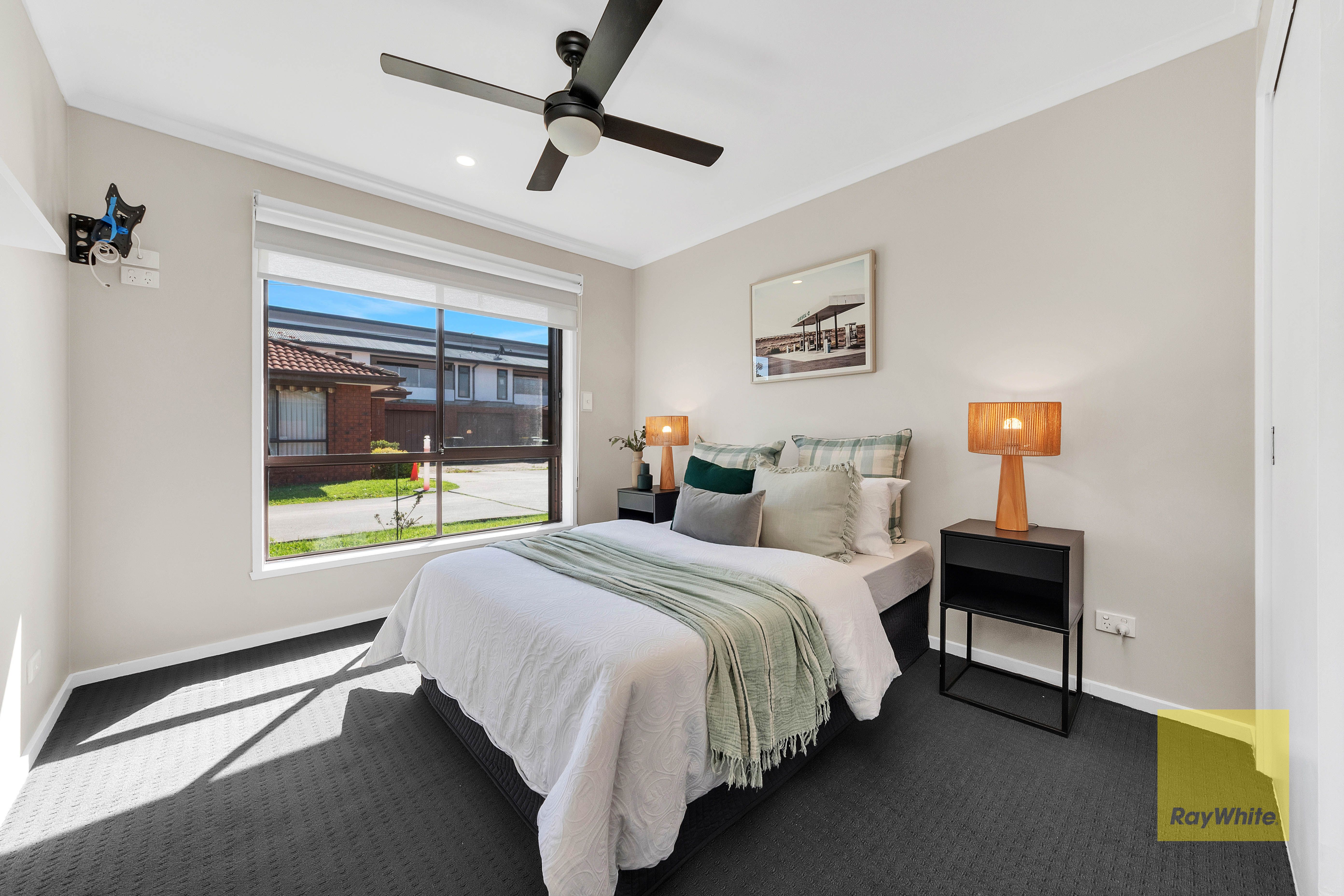 2/2-6 Christie Street — photo 9 of 11