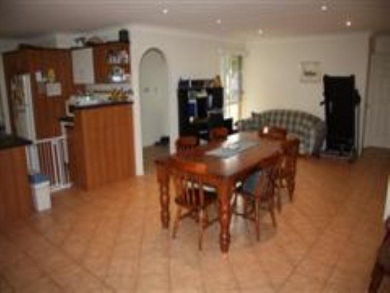 45 Deerdale Street, Stafford Heights, QLD 4053