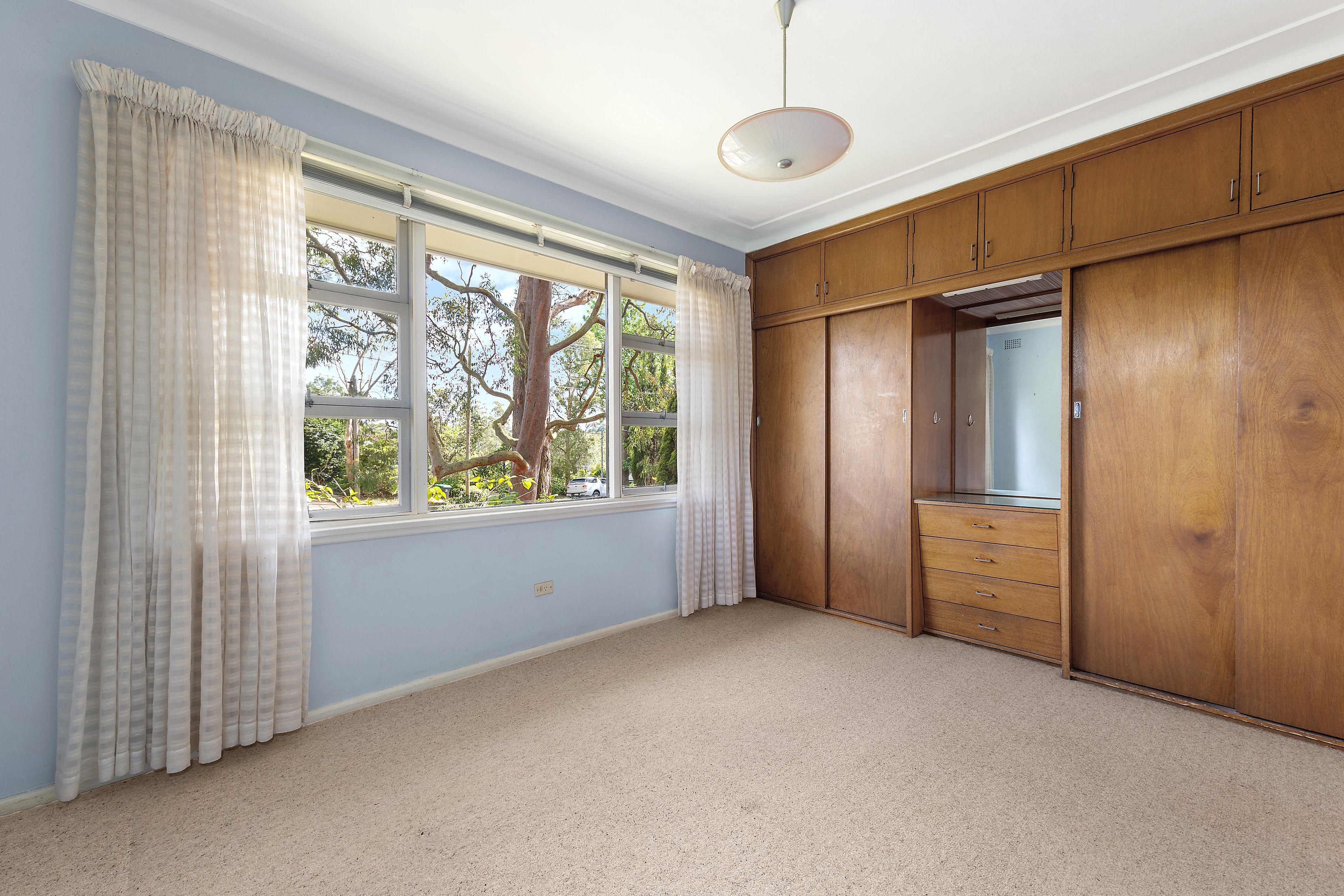 61 Manor Road — photo 7 of 10