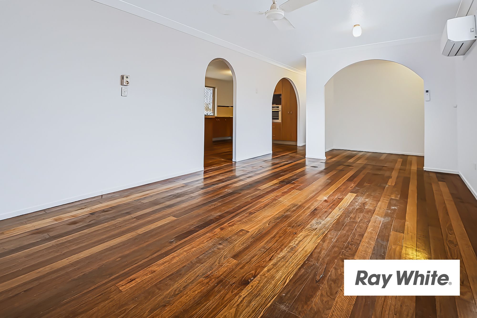 29 Reign Street — photo 12 of 16