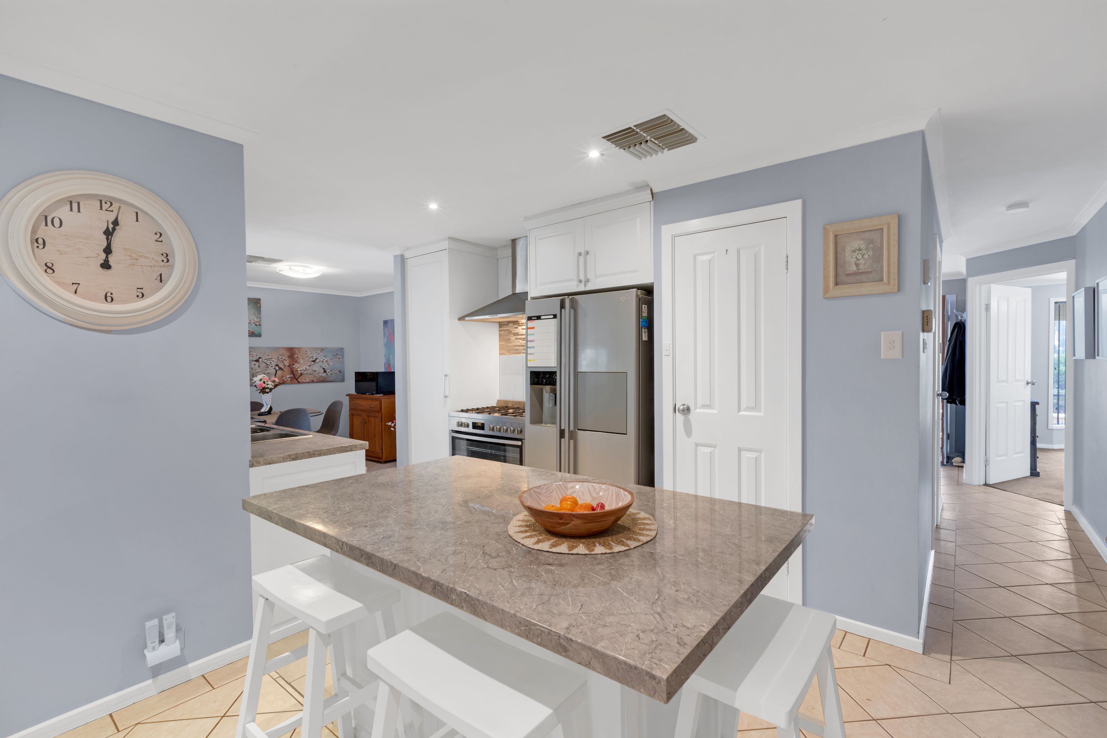 7 Tarana Court — photo 8 of 30