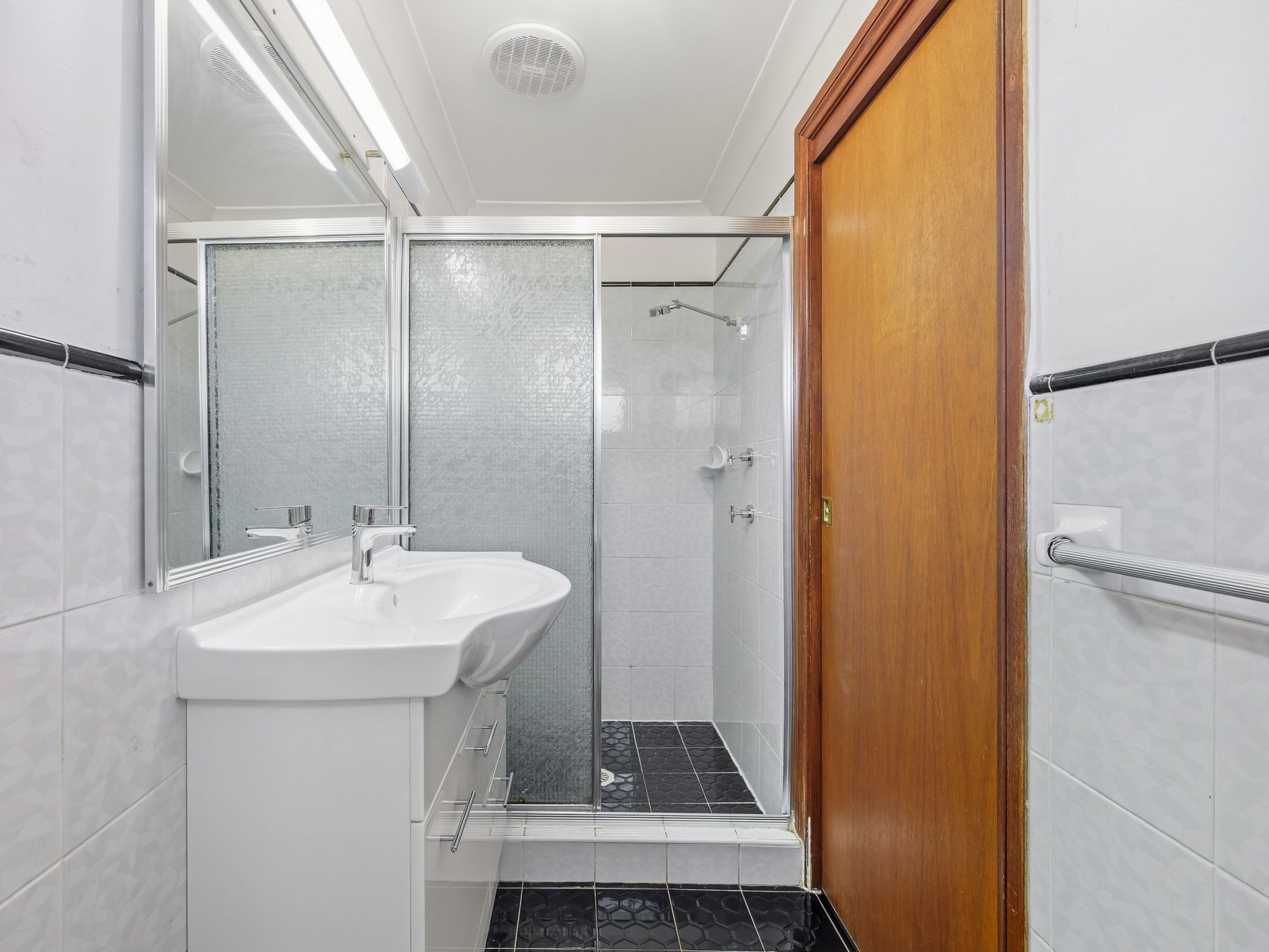 40 Othello Avenue — photo 10 of 14