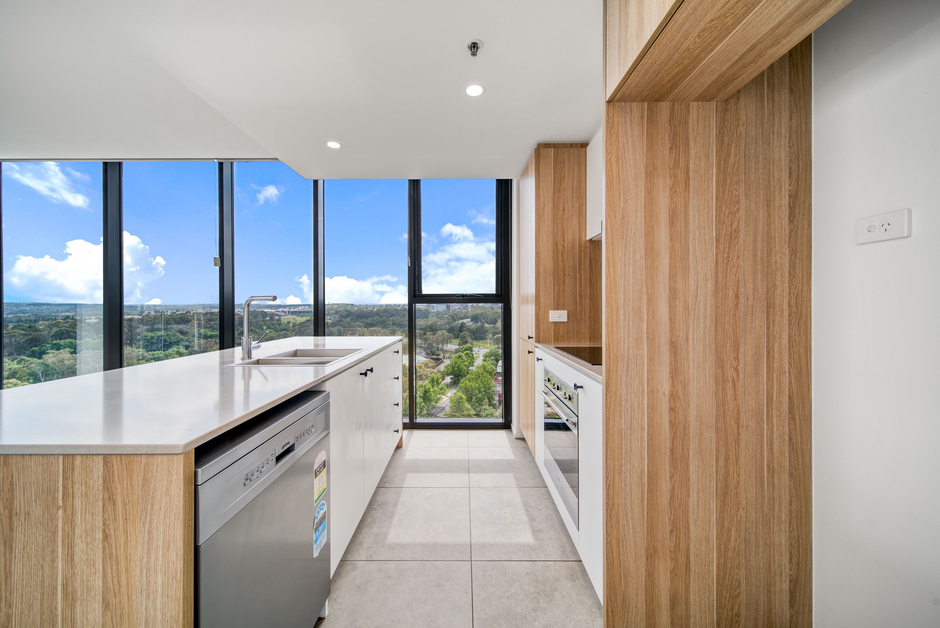 1111/4 Grazier Lane, Belconnen, ACT 2617
