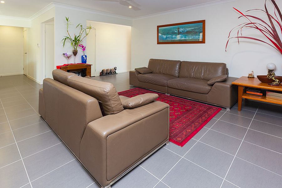 7 Coops Place, Heritage Park, QLD 4118