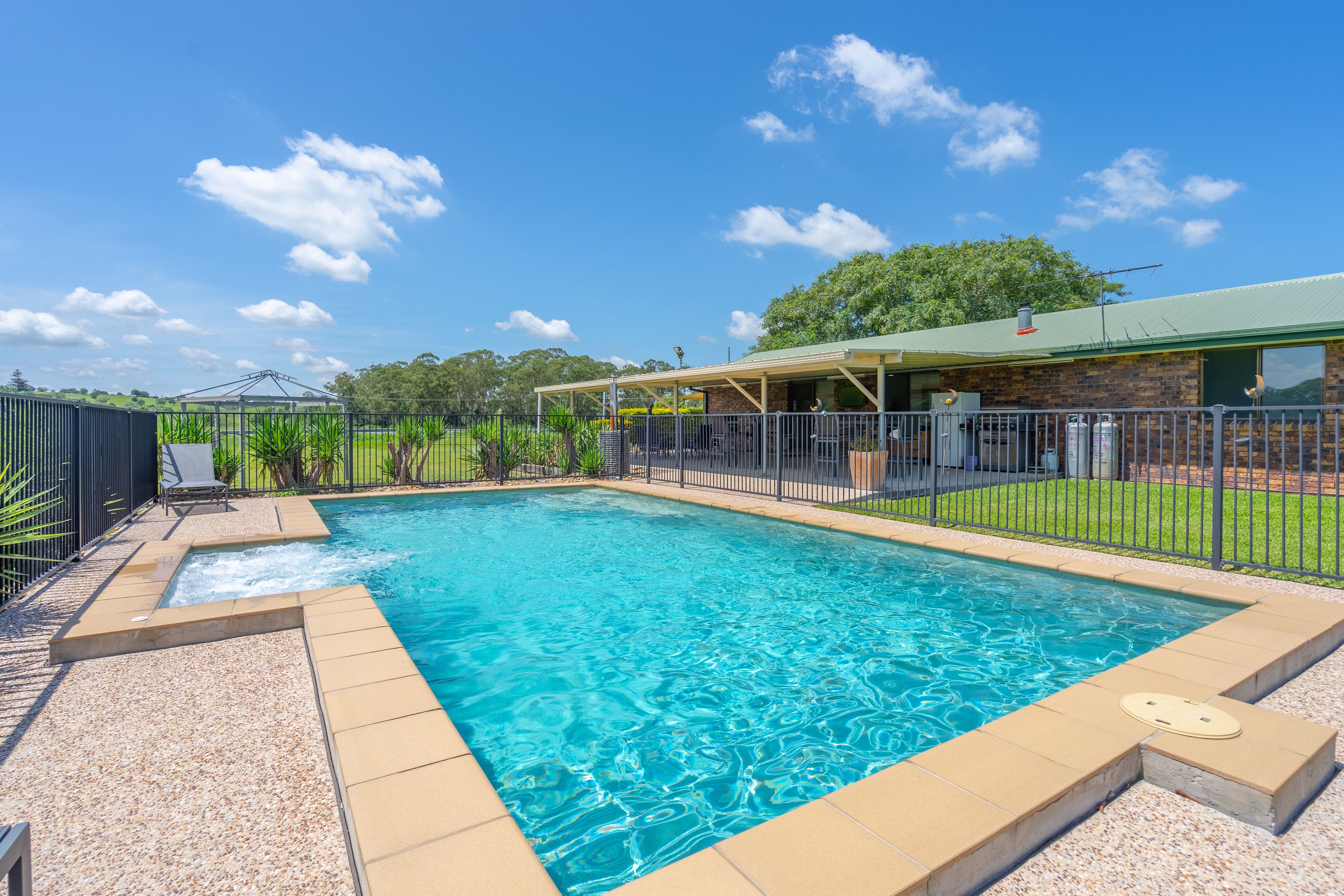 11 William Street, Marburg, QLD 4346