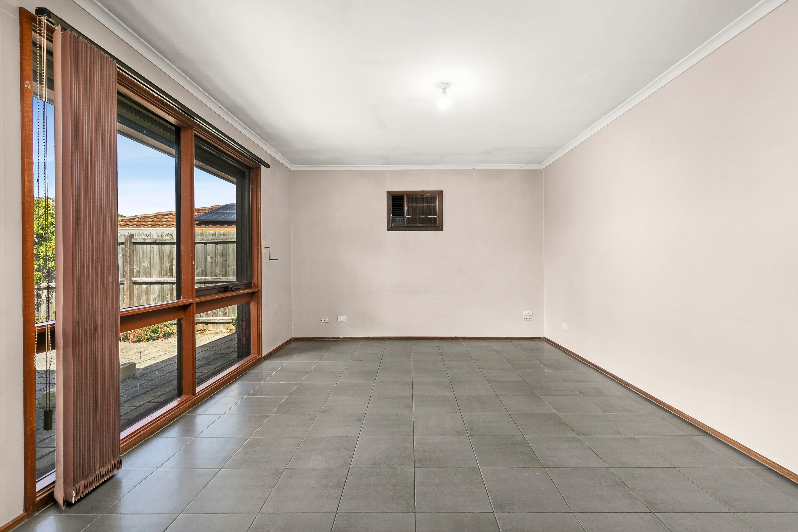 15 Magnolia Boulevard, Meadow Heights, VIC 3048