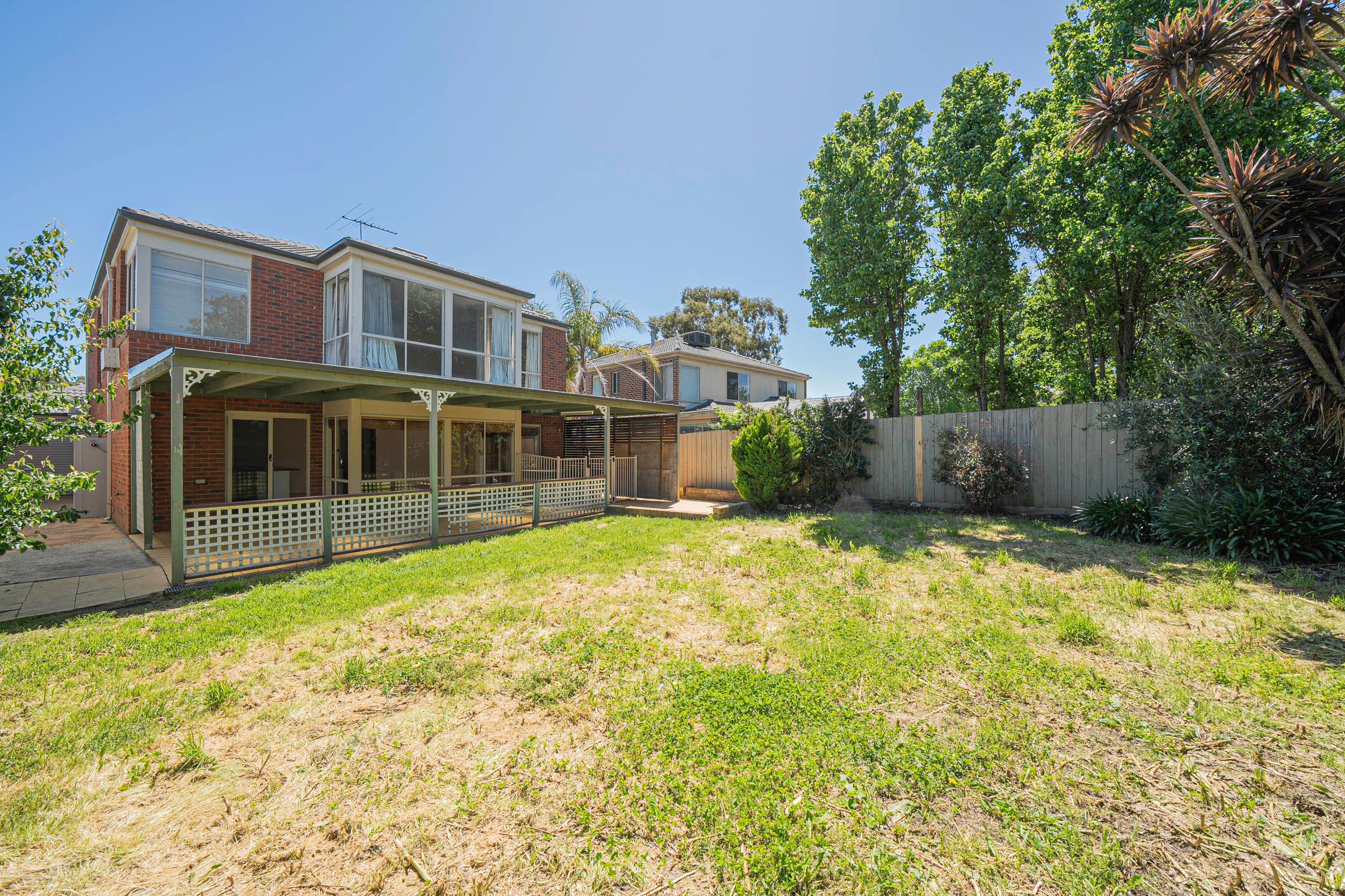 10 Lowanna Street — photo 17 of 17