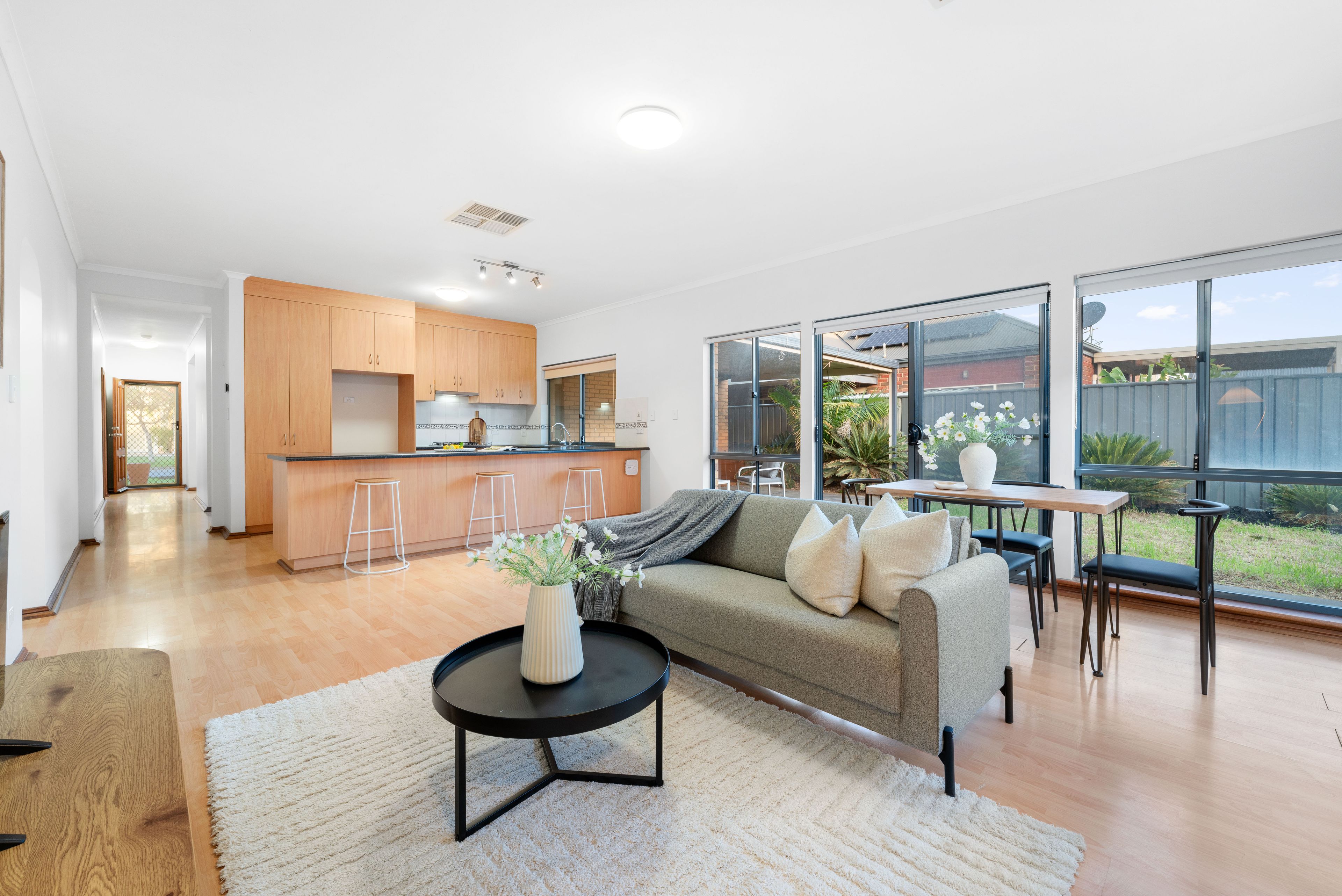8 Maquarie Street — photo 6 of 19