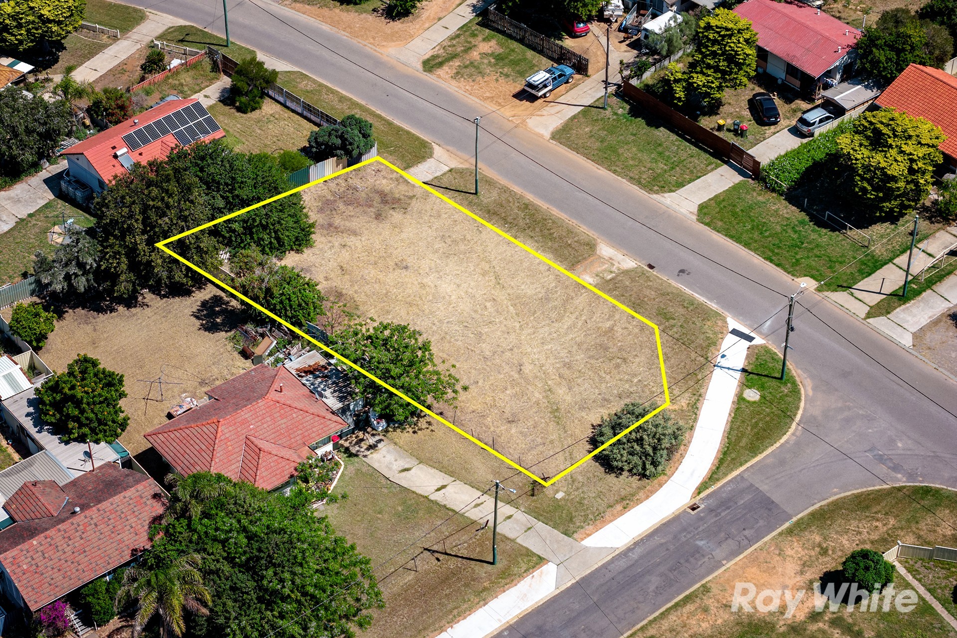 2 Hebe Street, Rangeway, WA 6530
