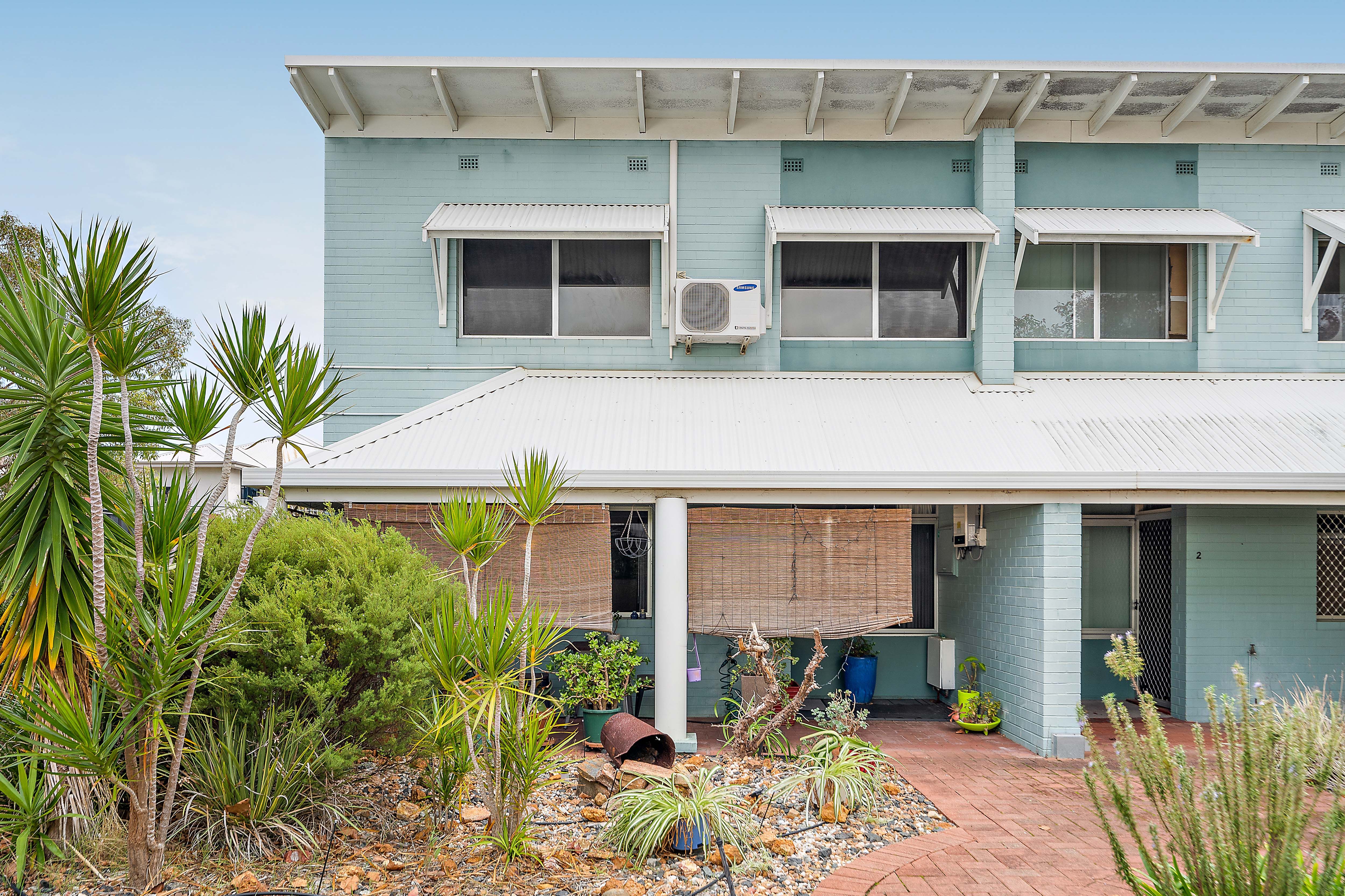 1/6 Seaton Place, Girrawheen, WA 6064